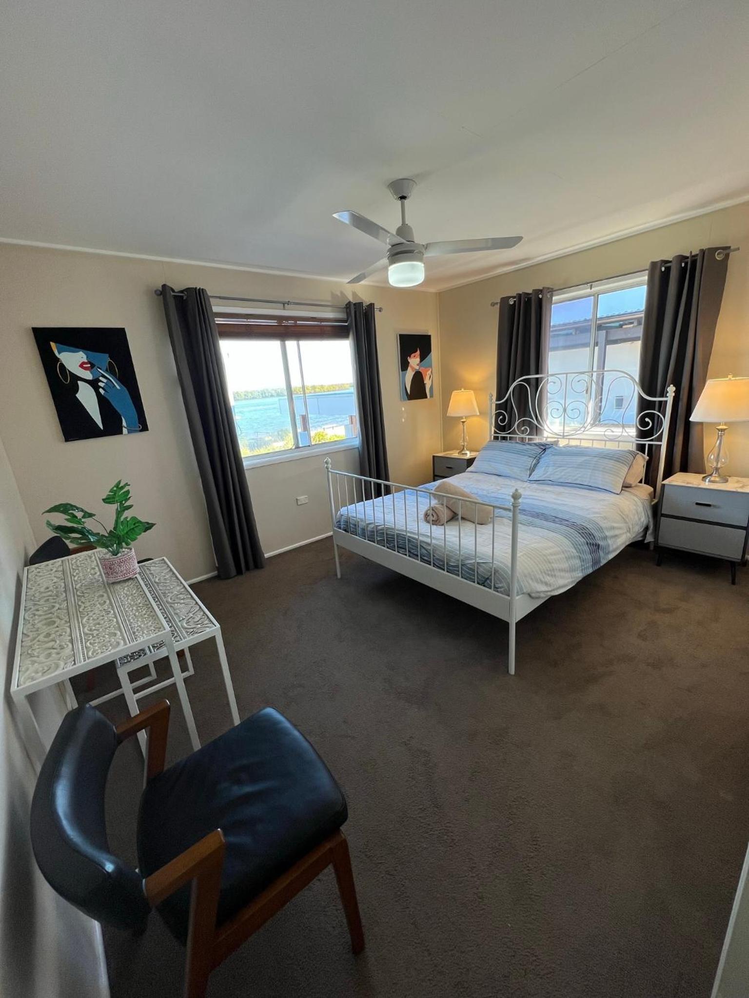 Three-Bedroom House photo 1