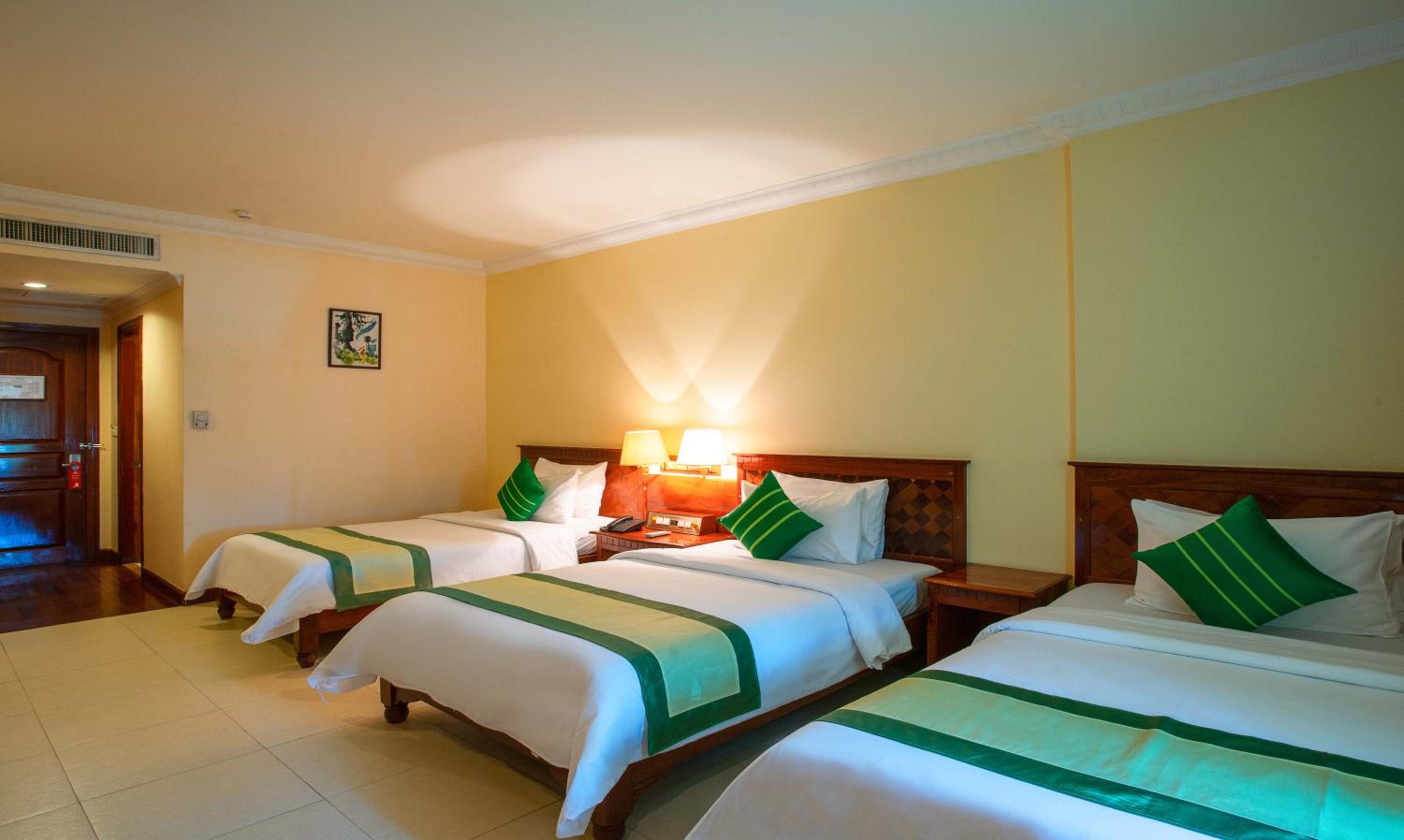 Superior Triple Room - Photo 6