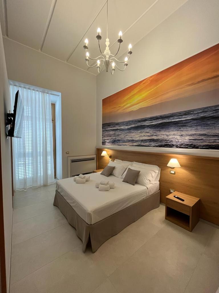 Large Double Room photo 3