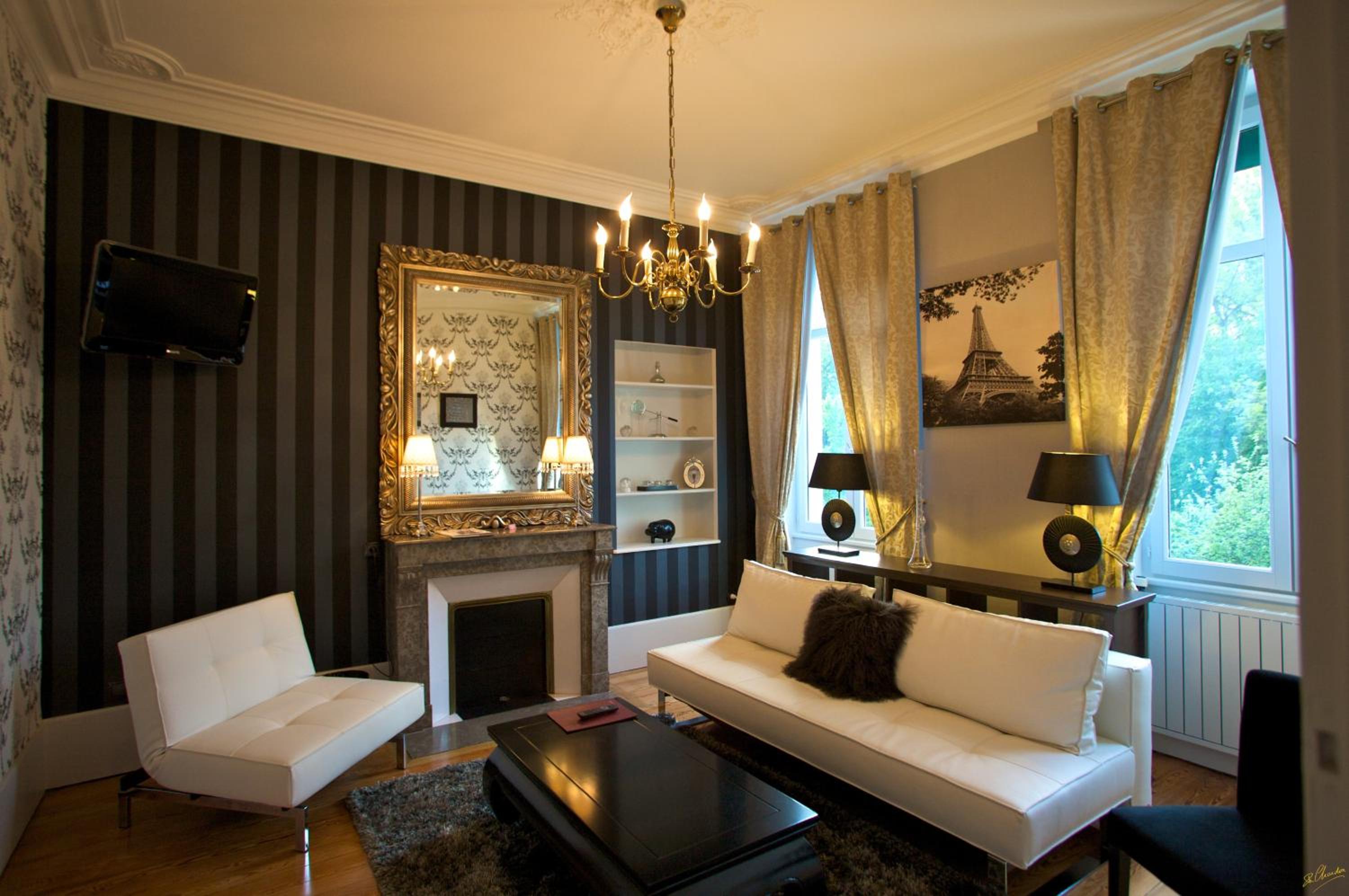 Castle Suite - Photo 5