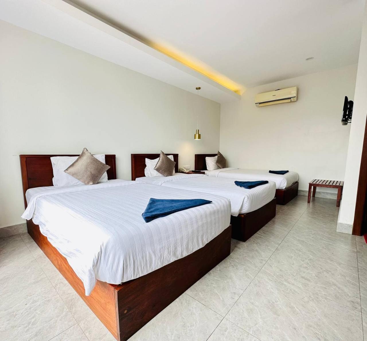 Standard Triple Room - Photo 1