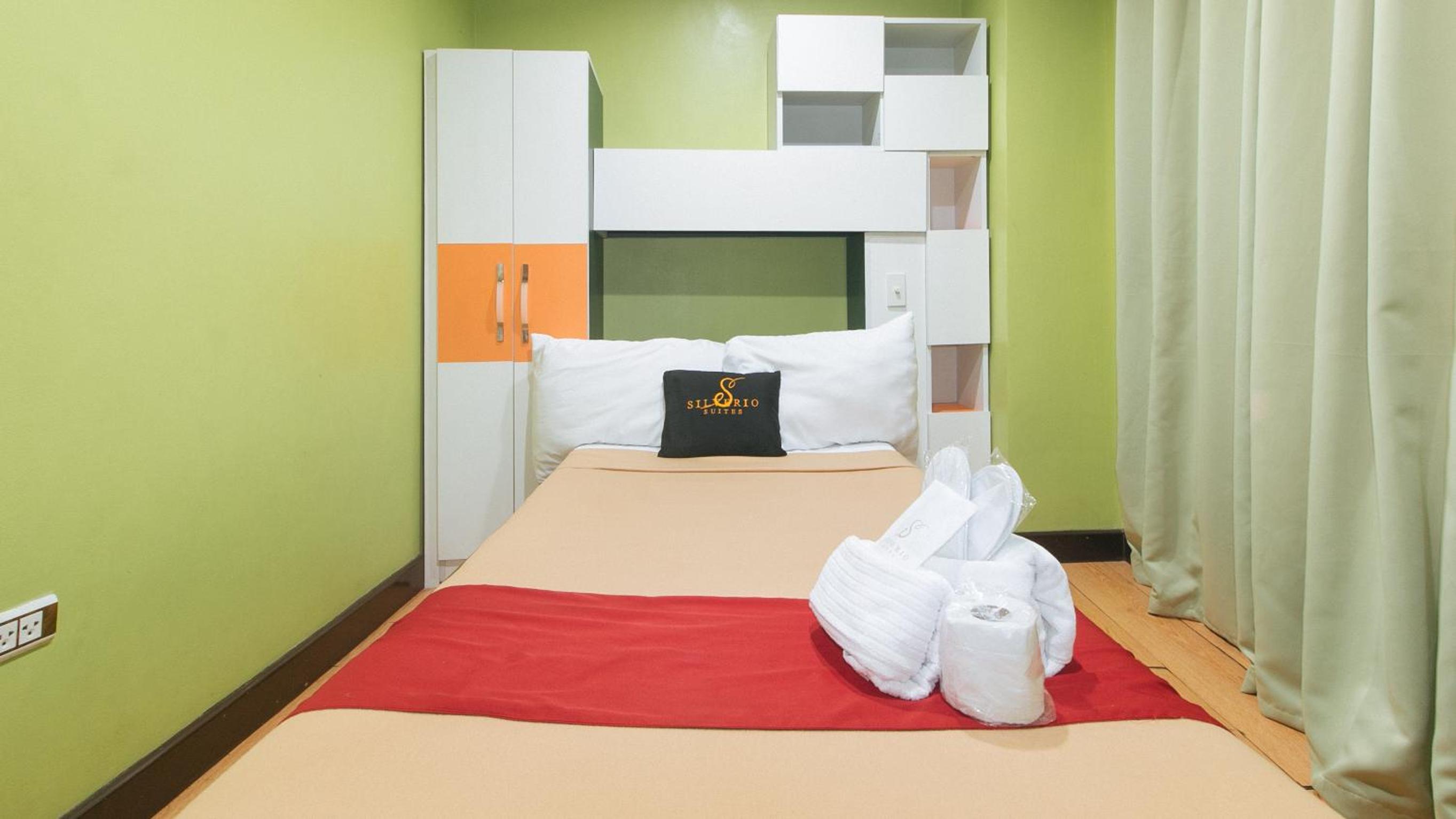 Two-Bedroom Suite - Photo 12