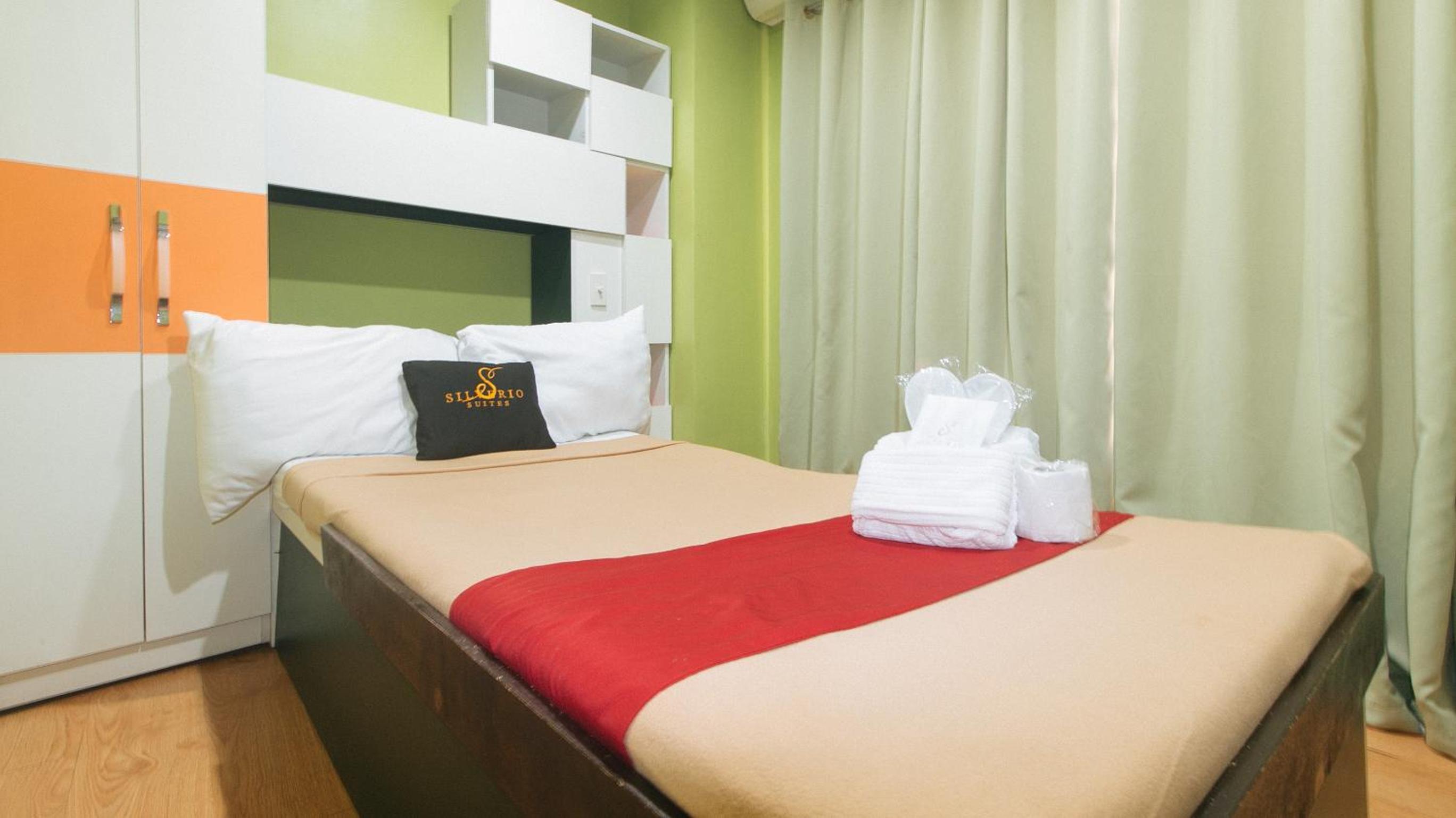 Two-Bedroom Suite - Photo 3