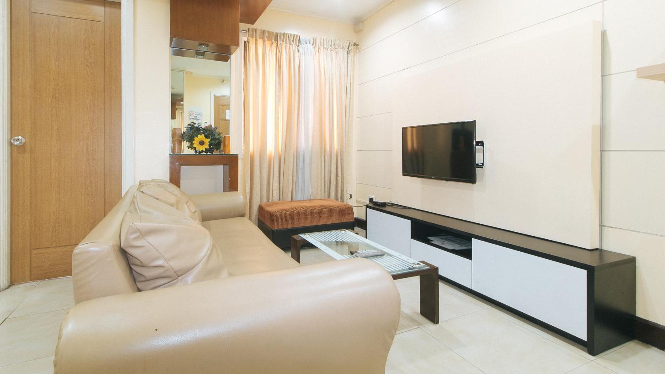 Two-Bedroom Suite - Photo 2