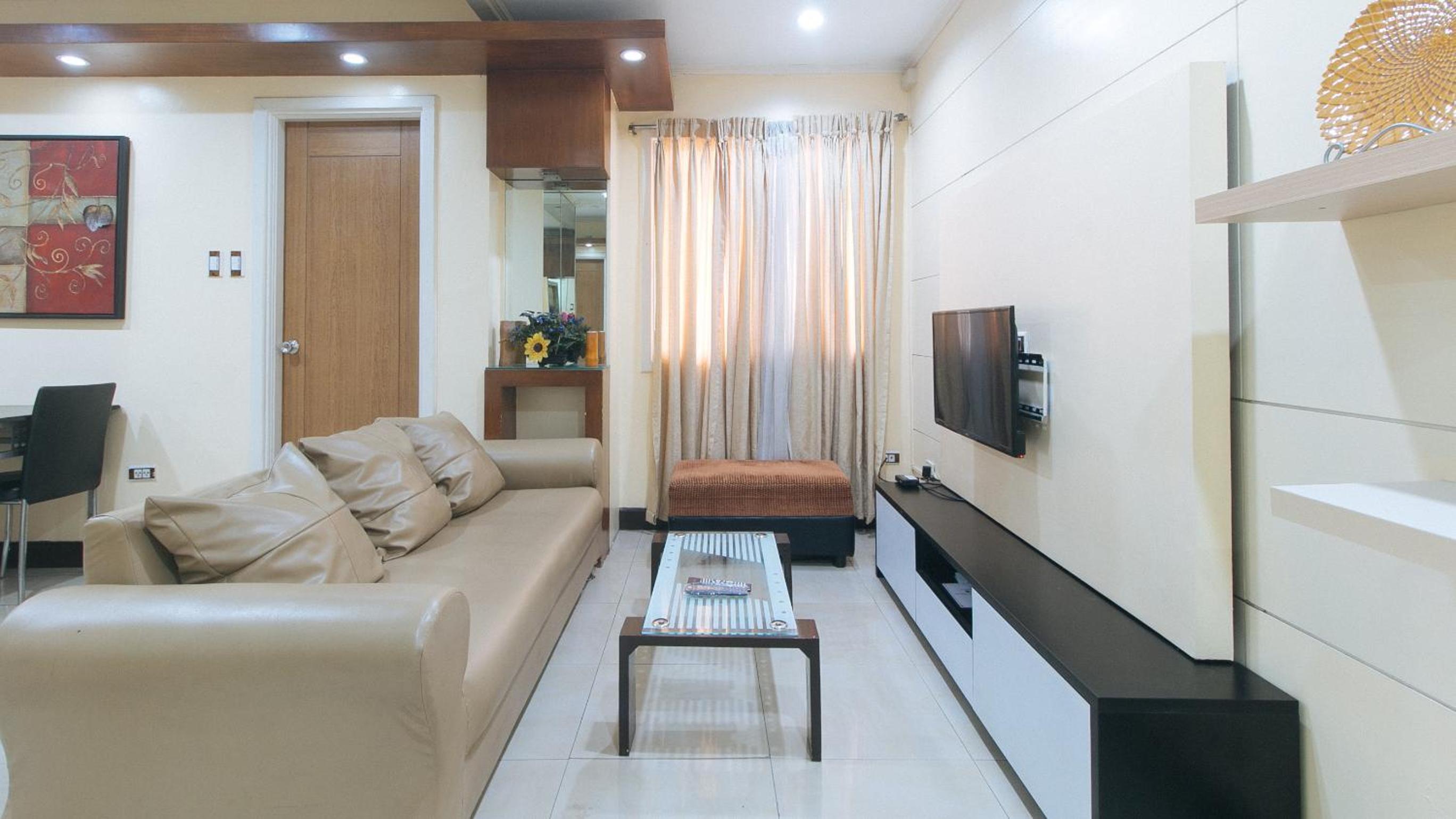 Two-Bedroom Suite - Photo 9