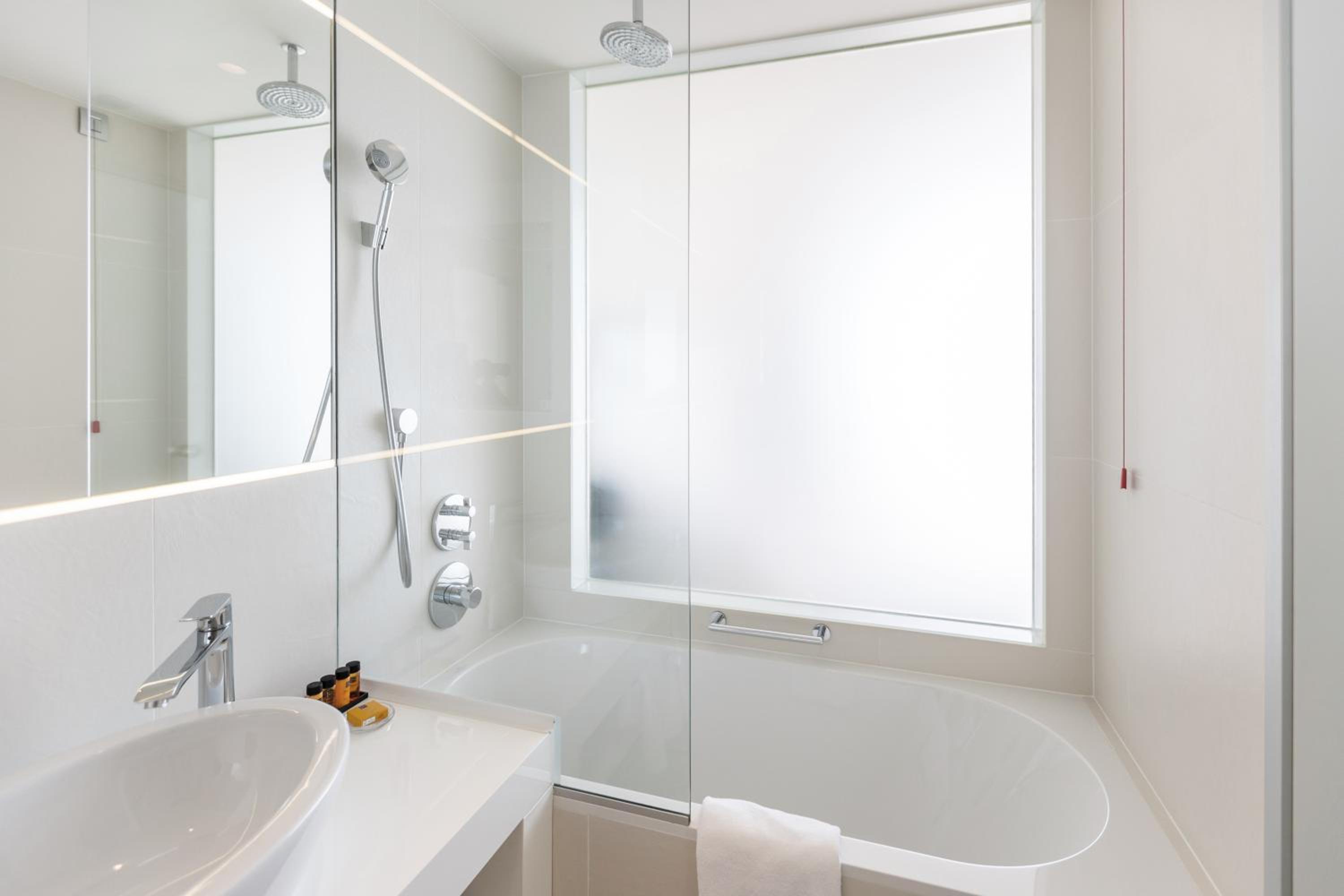 Superior Double Room with Sea View and Balcony - Photo 5