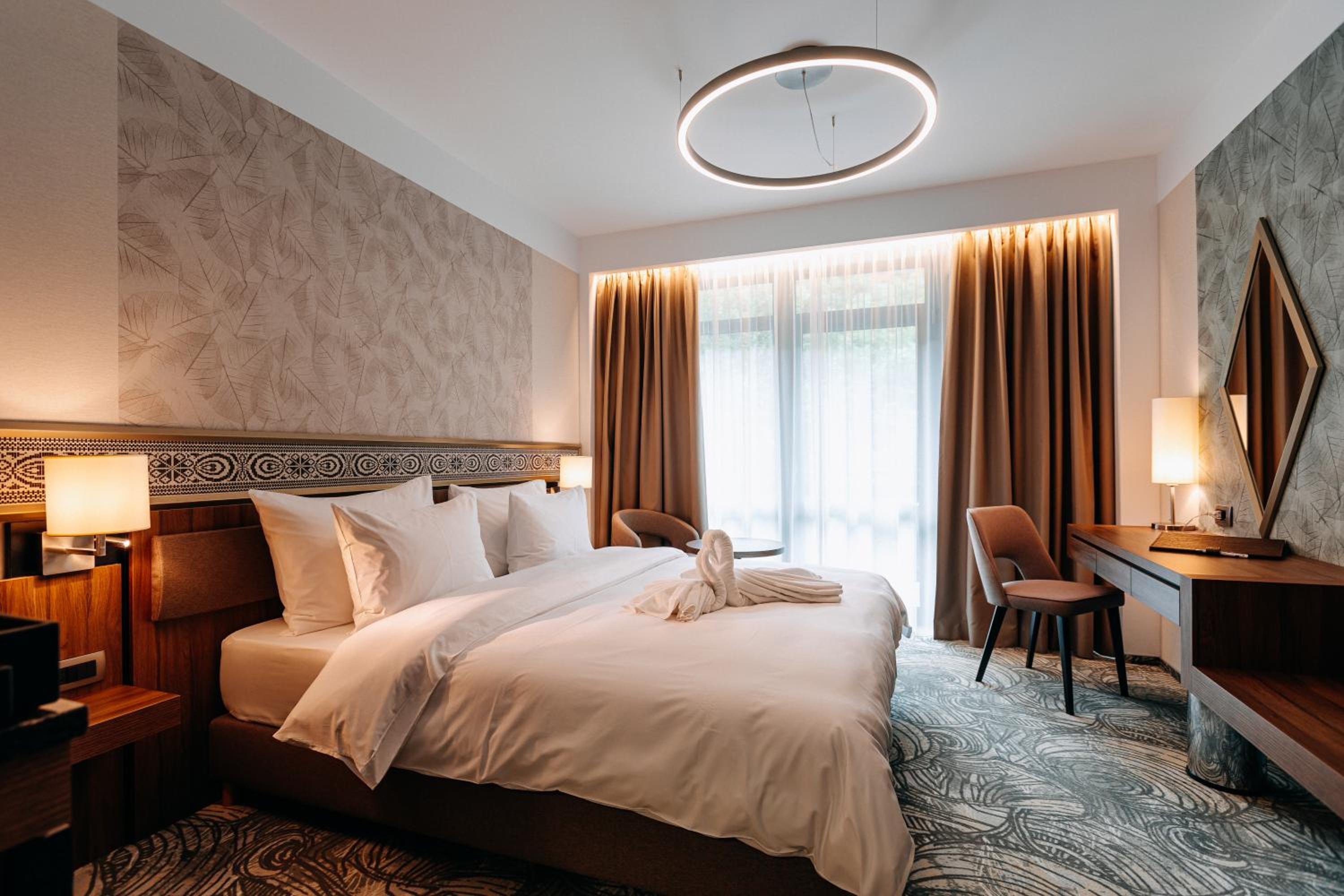 Standard Double Room - Photo 10
