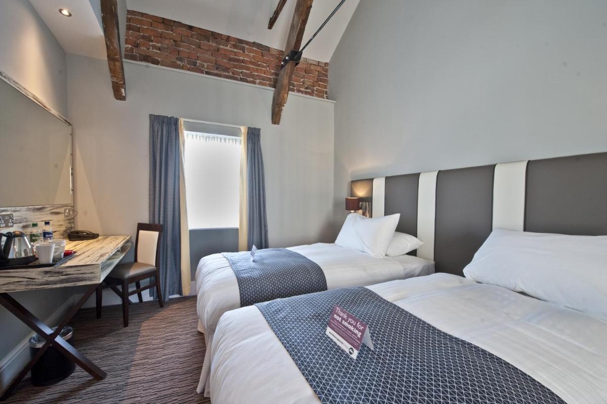Double or Twin Room photo 2