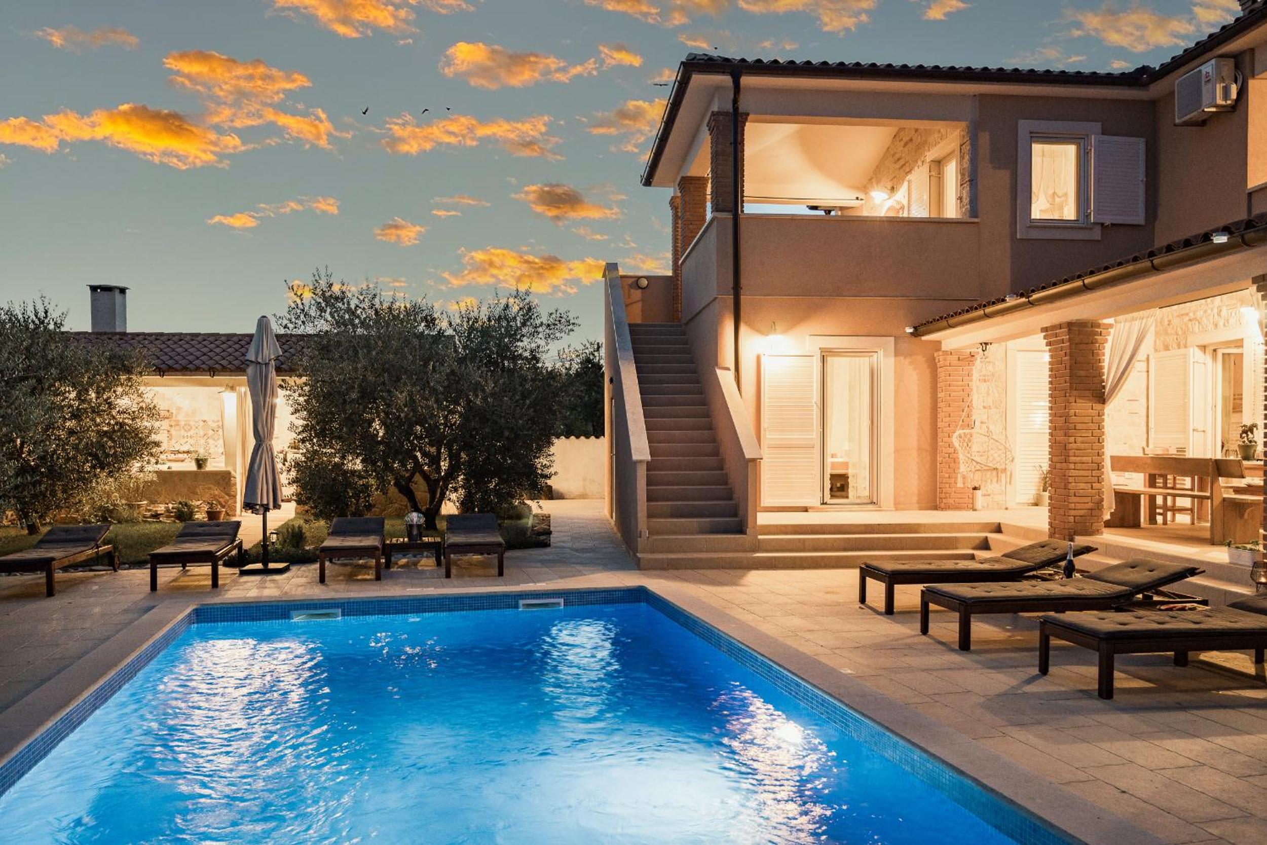 Villa photo 3