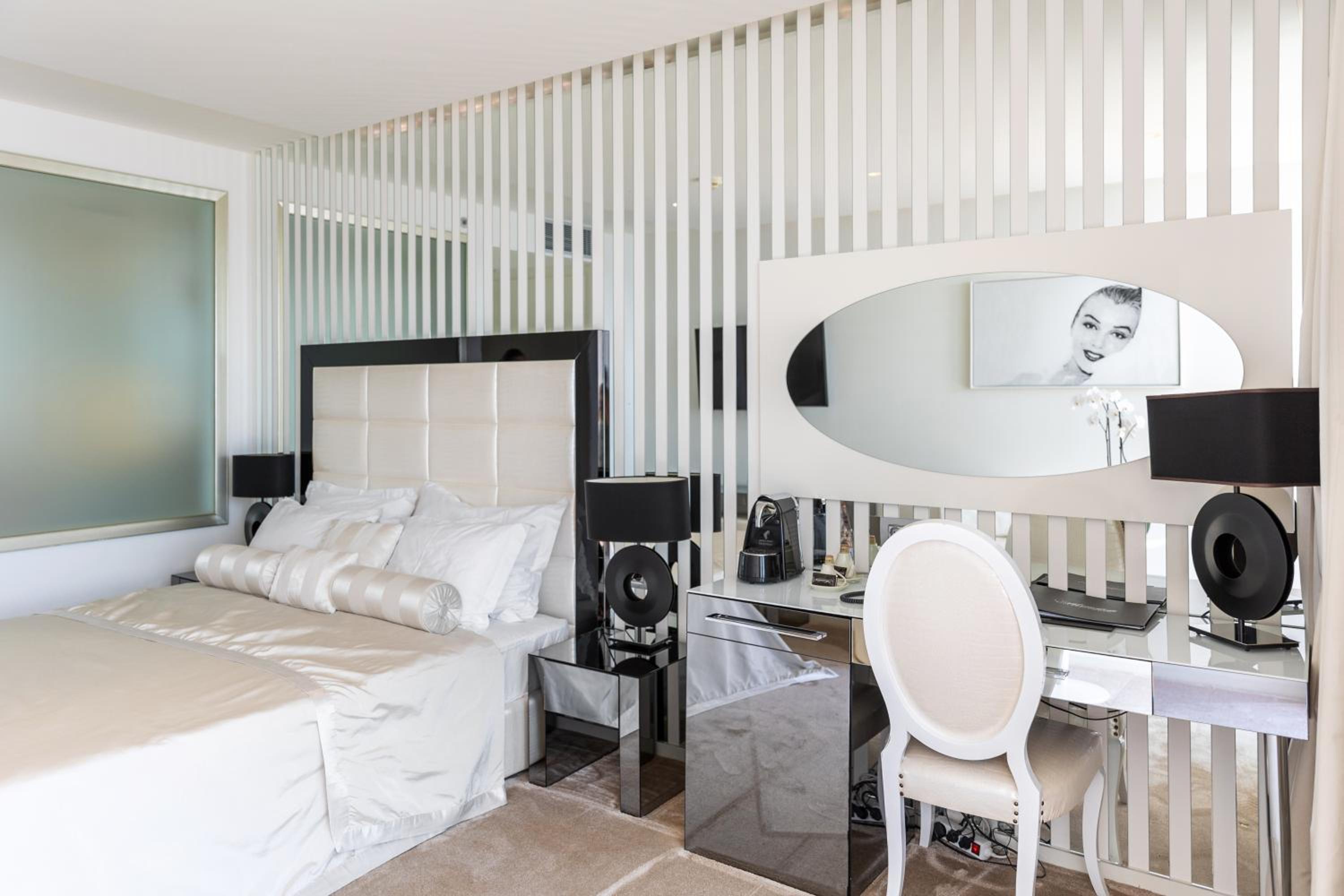 Superior Double Room with Sea View and Balcony - Photo 6