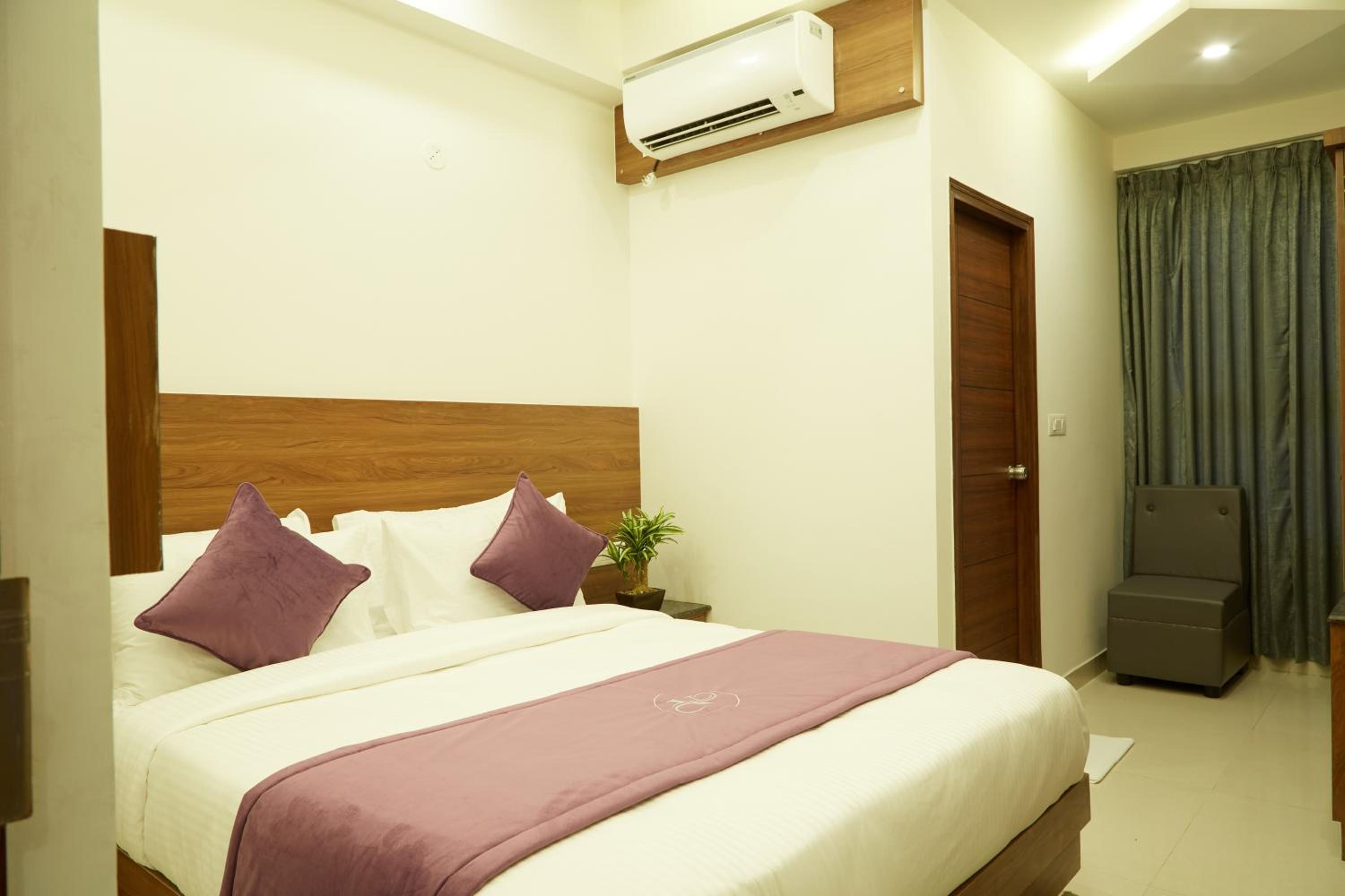Double or Twin Room photo 1
