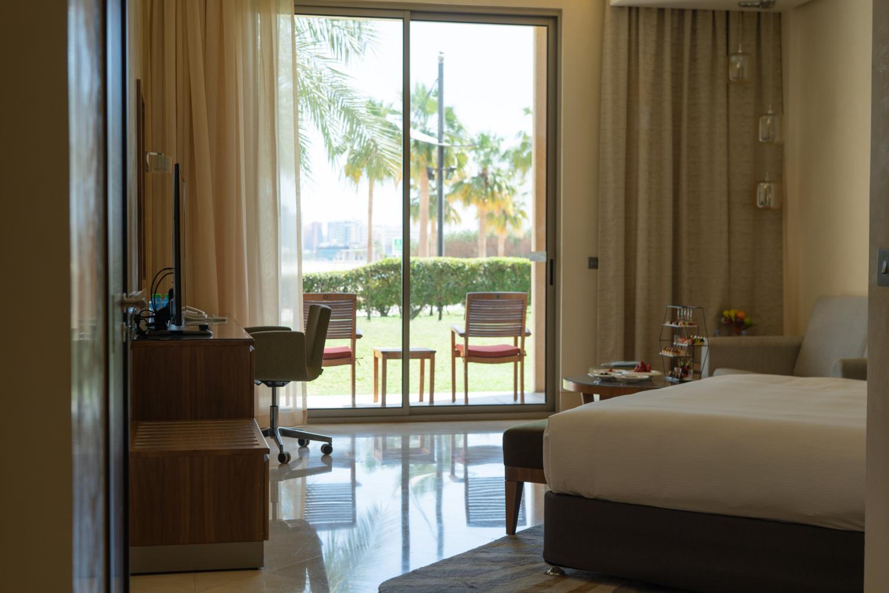 Deluxe Beach Access Room - Photo 1