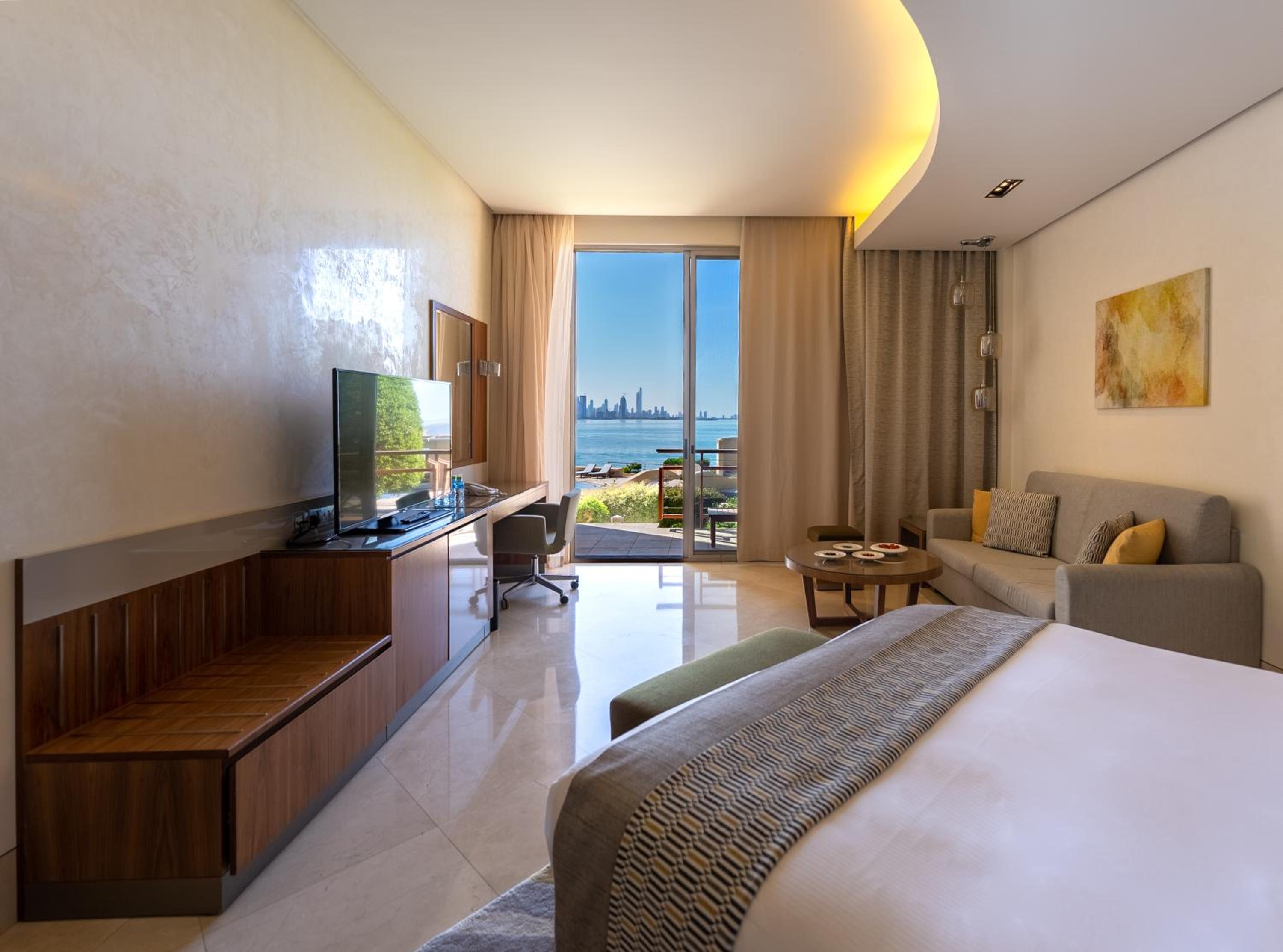 Deluxe Room With Pool Access - Photo 1