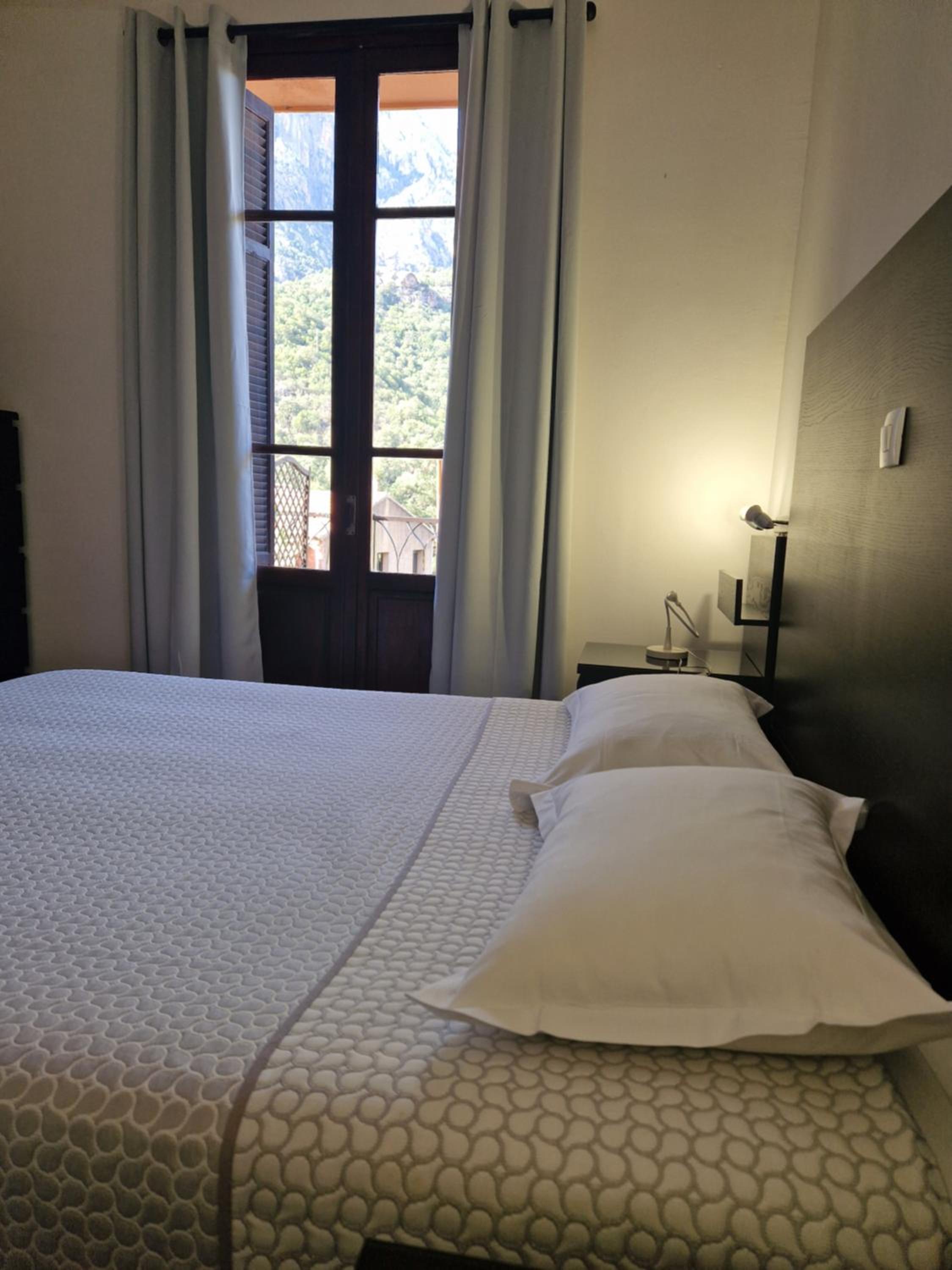 Double Room - Photo 19