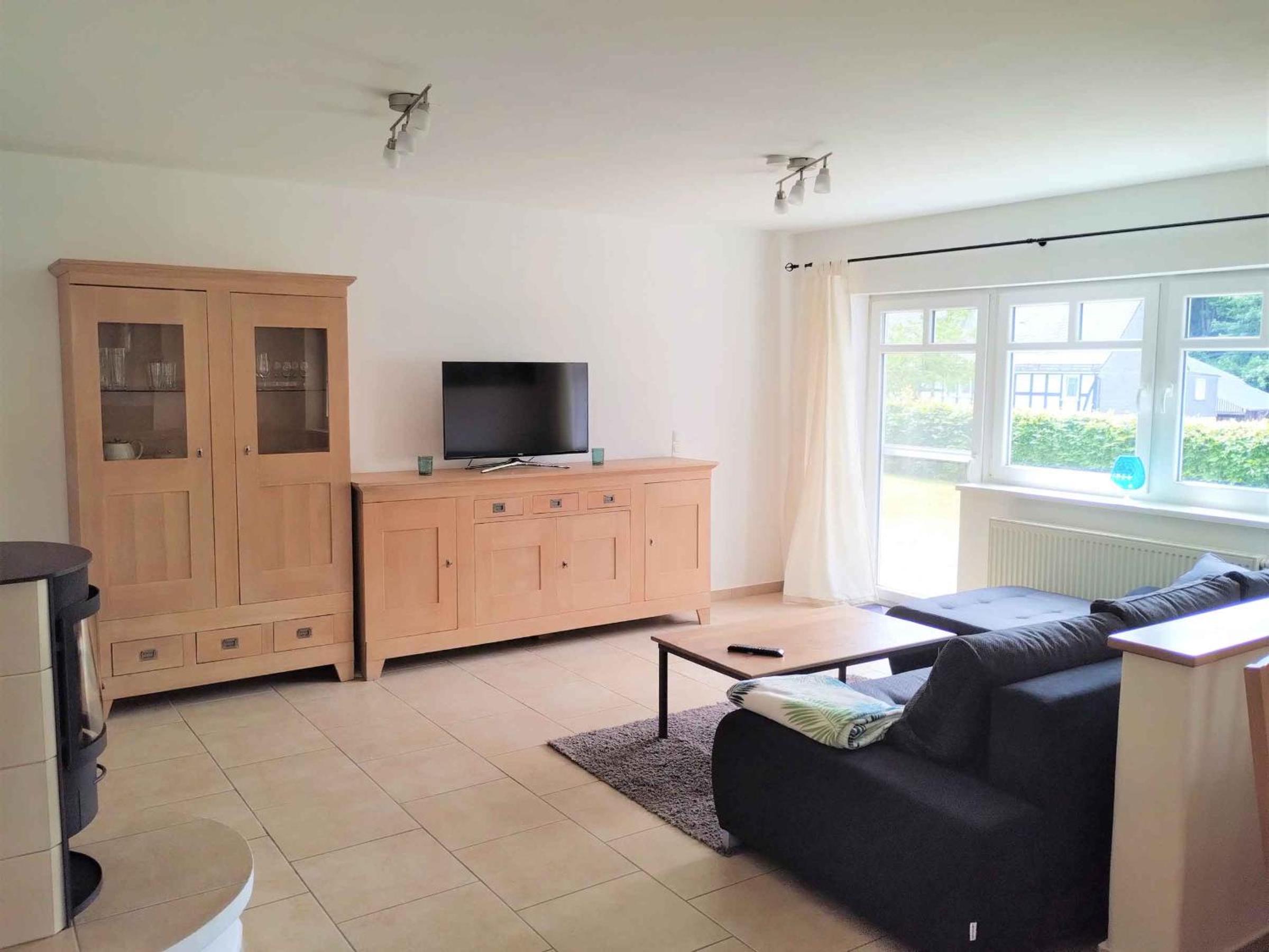 Two-Bedroom Deluxe Apartment with Garden View photo 1