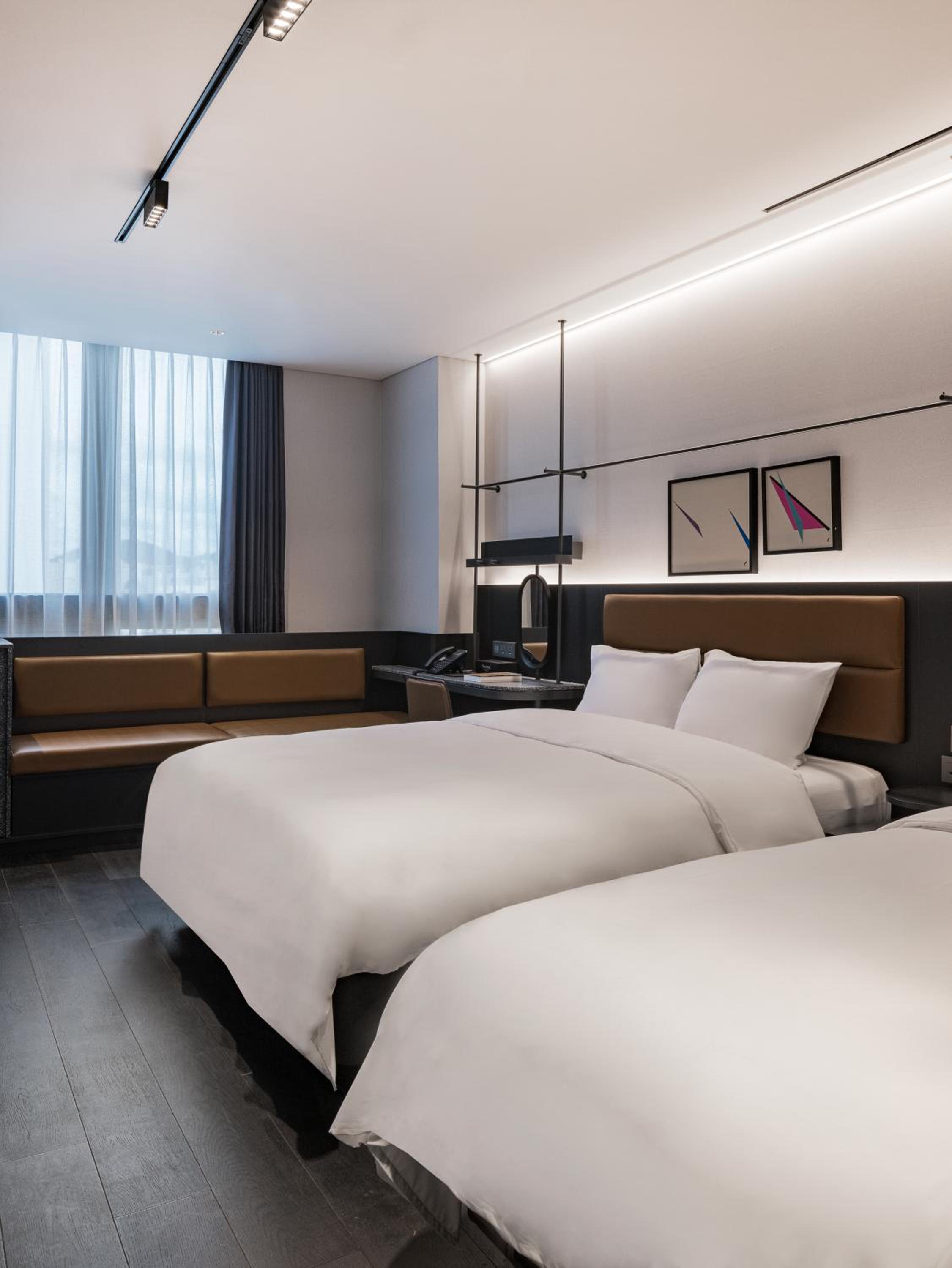 Standard Family Twin Room - Photo 1