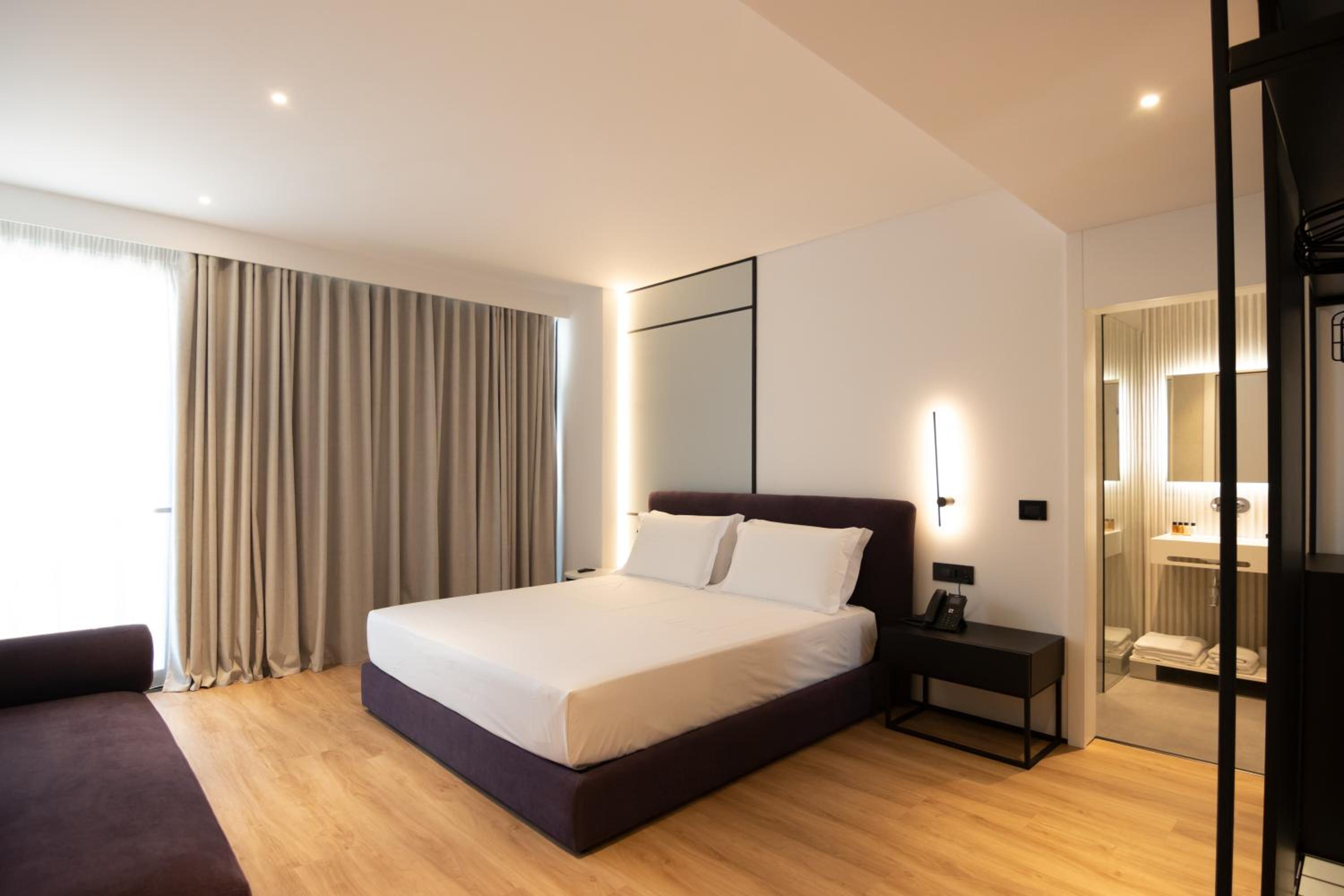 Deluxe Double Room with Sea View