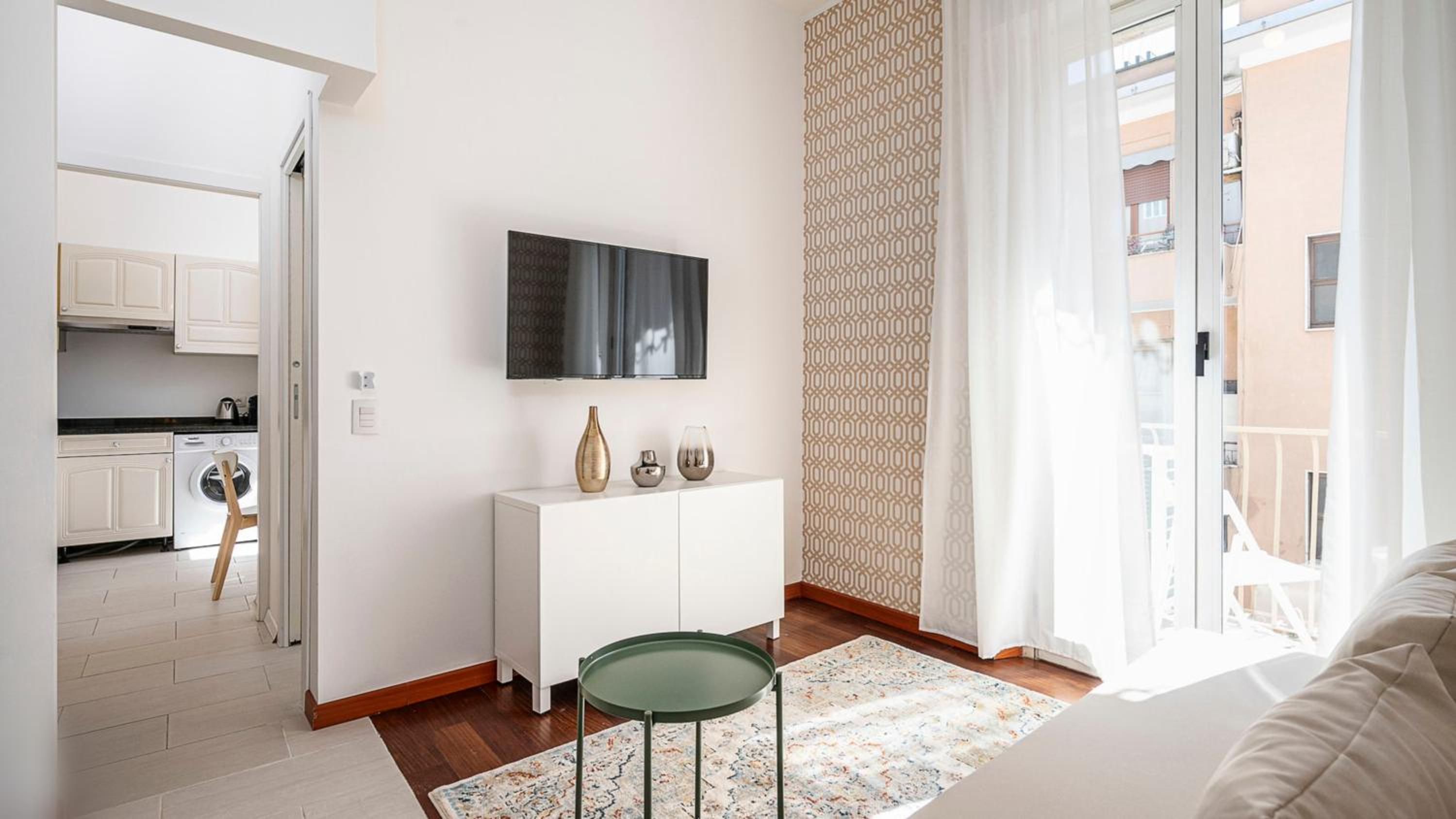One-Bedroom Apartment