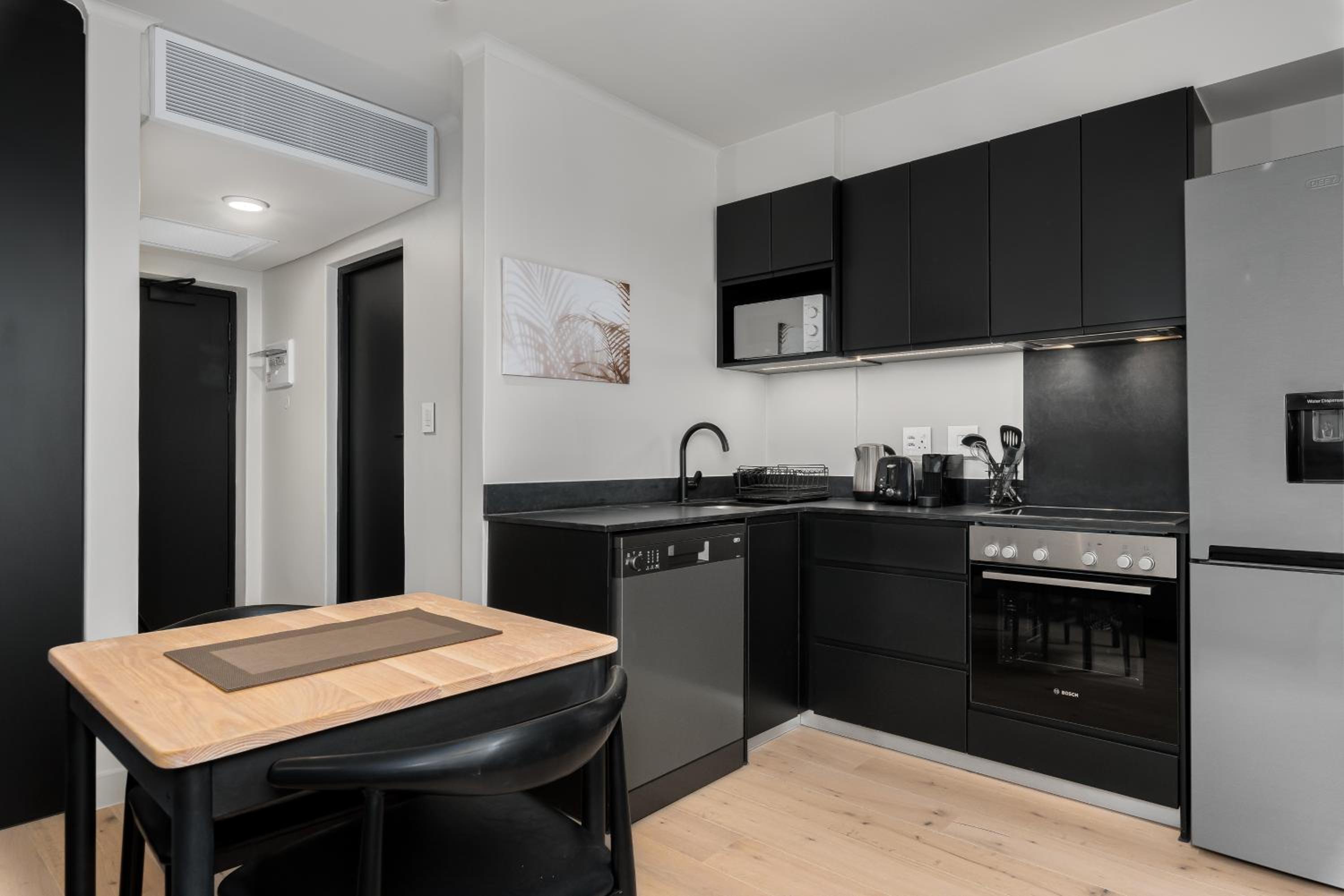 Superior Studio with Balcony - Photo 16