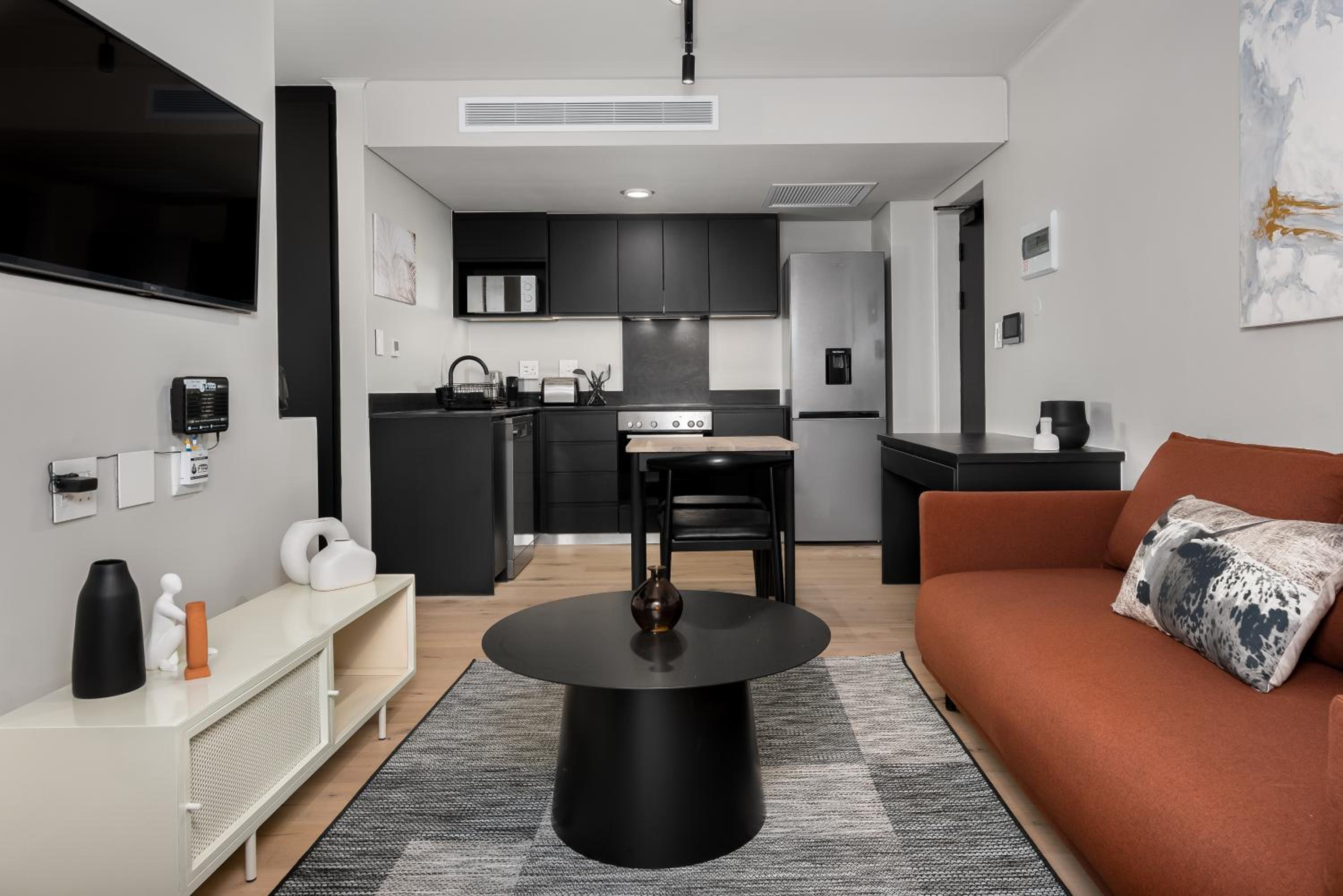 Superior Studio with Balcony - Photo 19