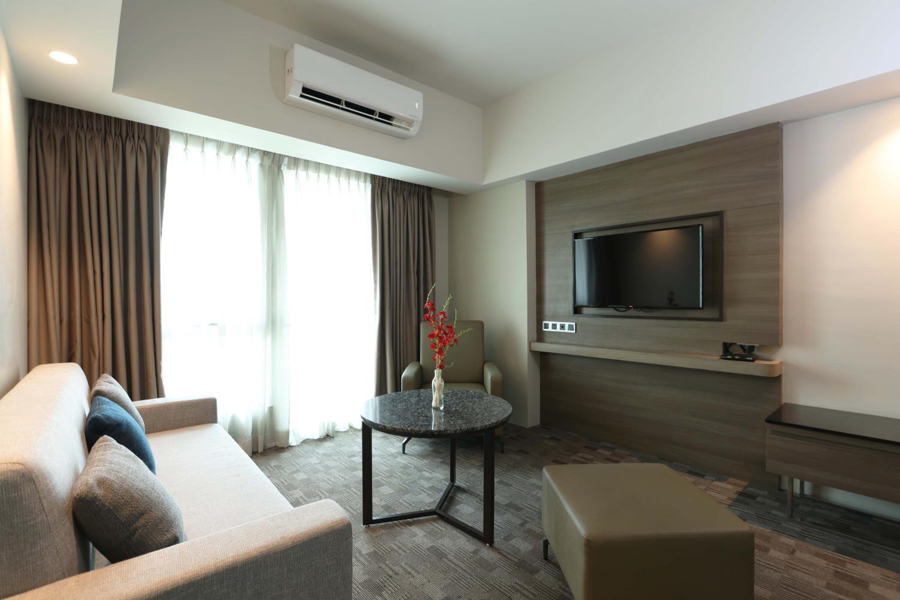 Executive Two Bedroom Suite  - Photo 1