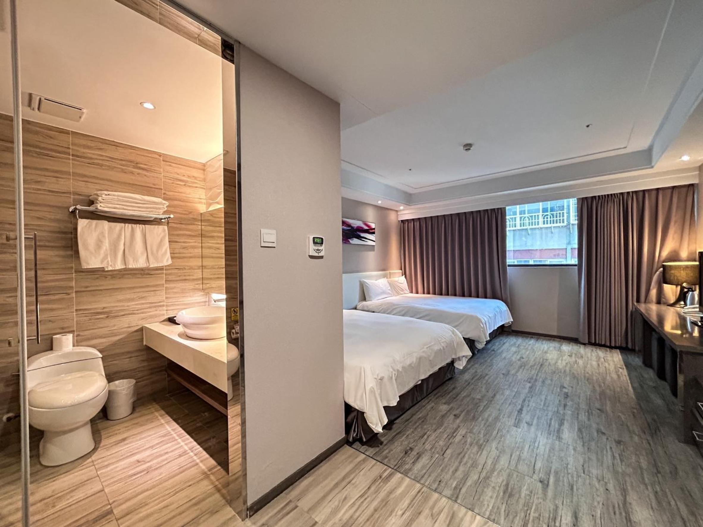 Standard Quadruple Room - Photo 3
