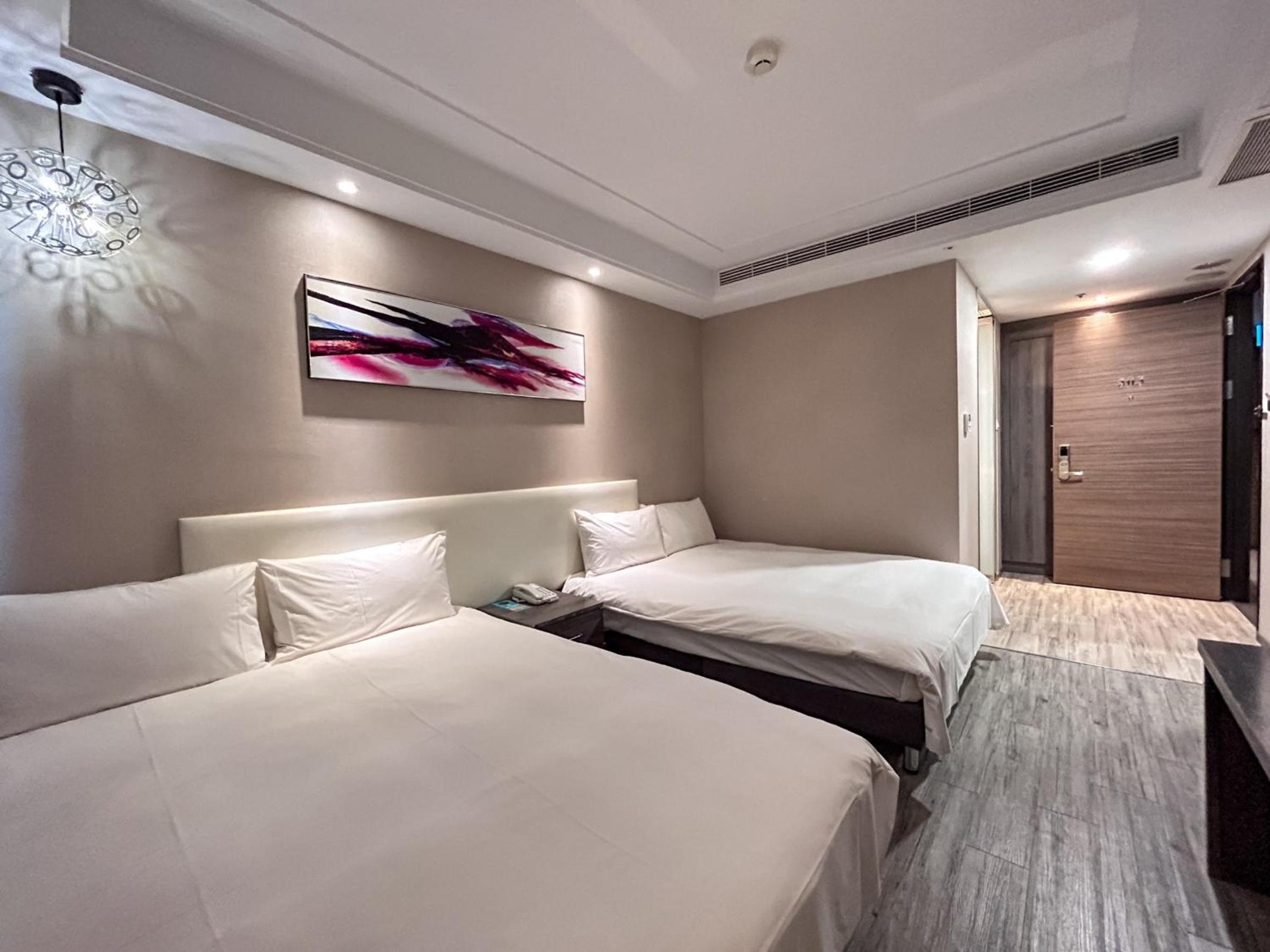 Standard Quadruple Room - Photo 1