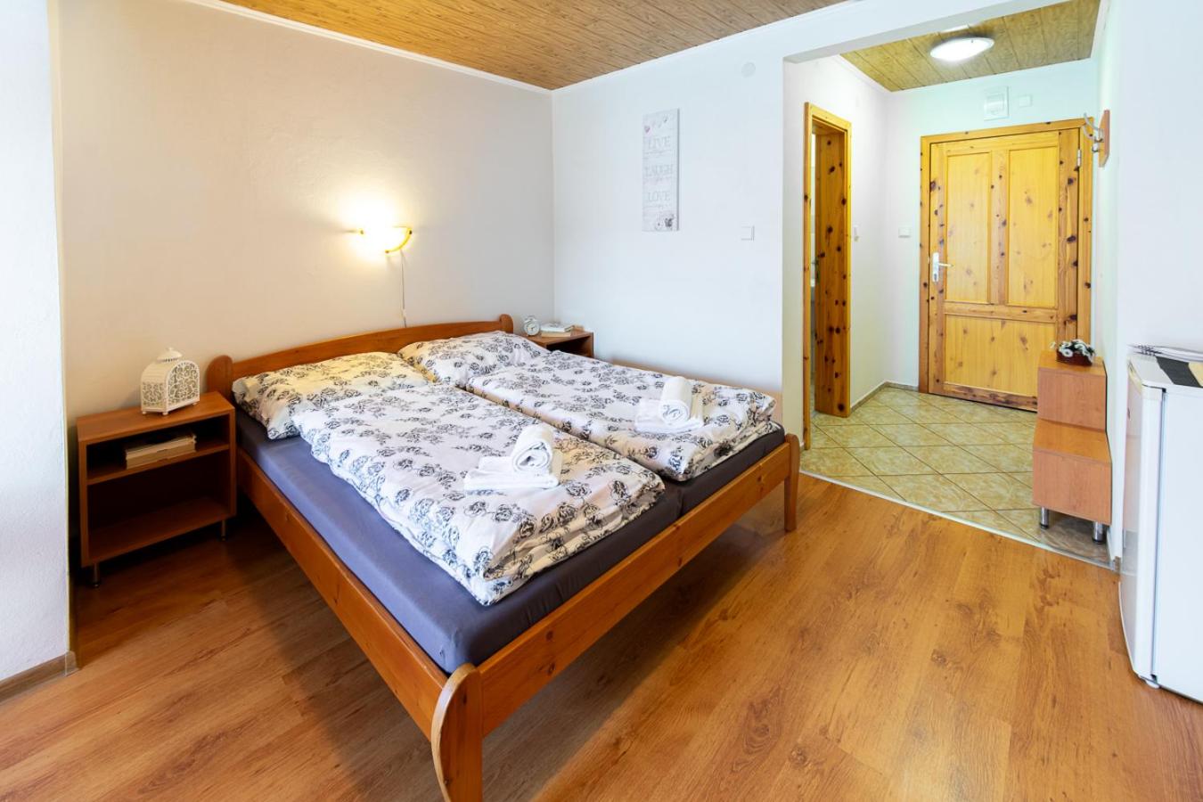 Double or Twin Room with Bathroom photo 1