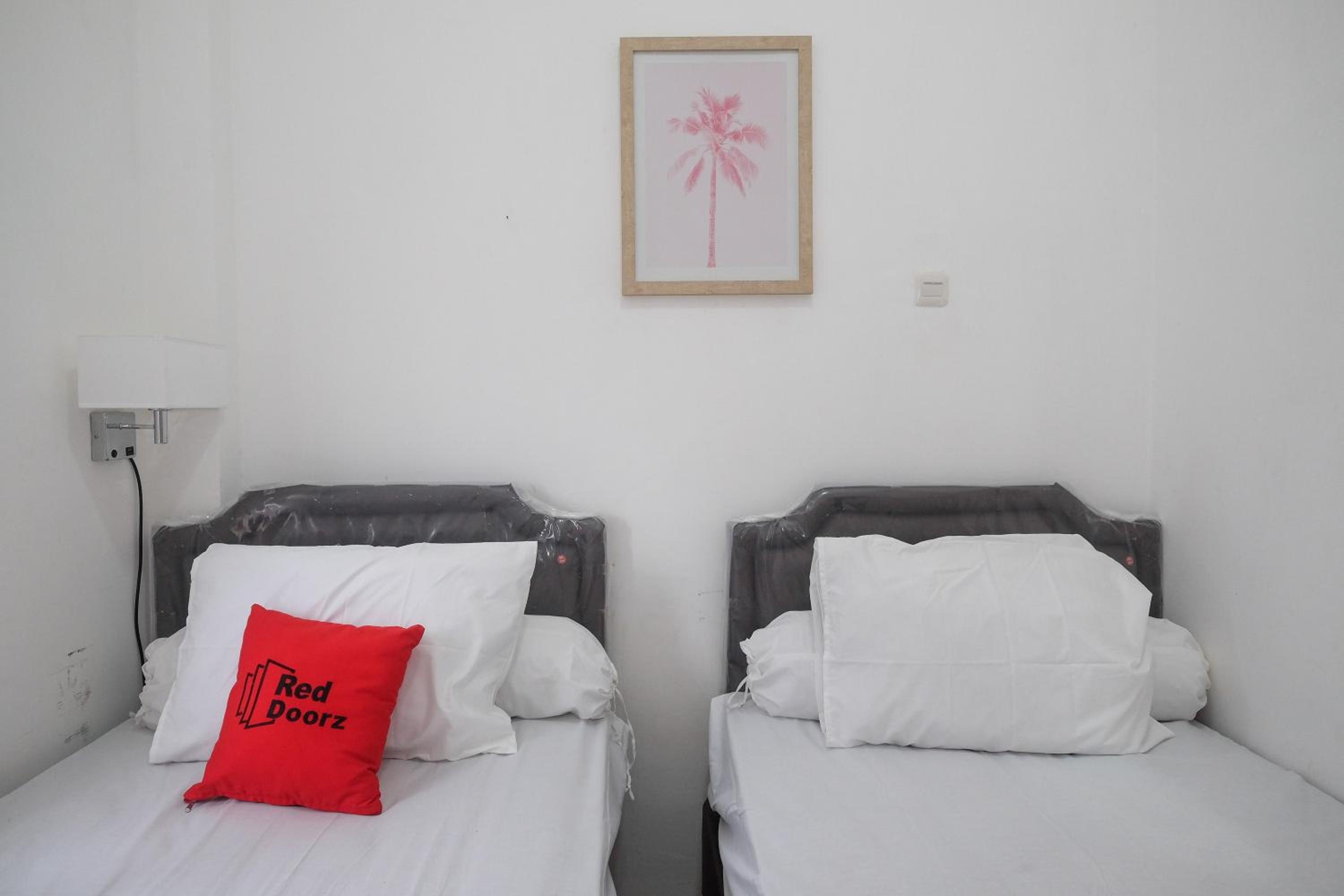 Deluxe Twin Room photo 3