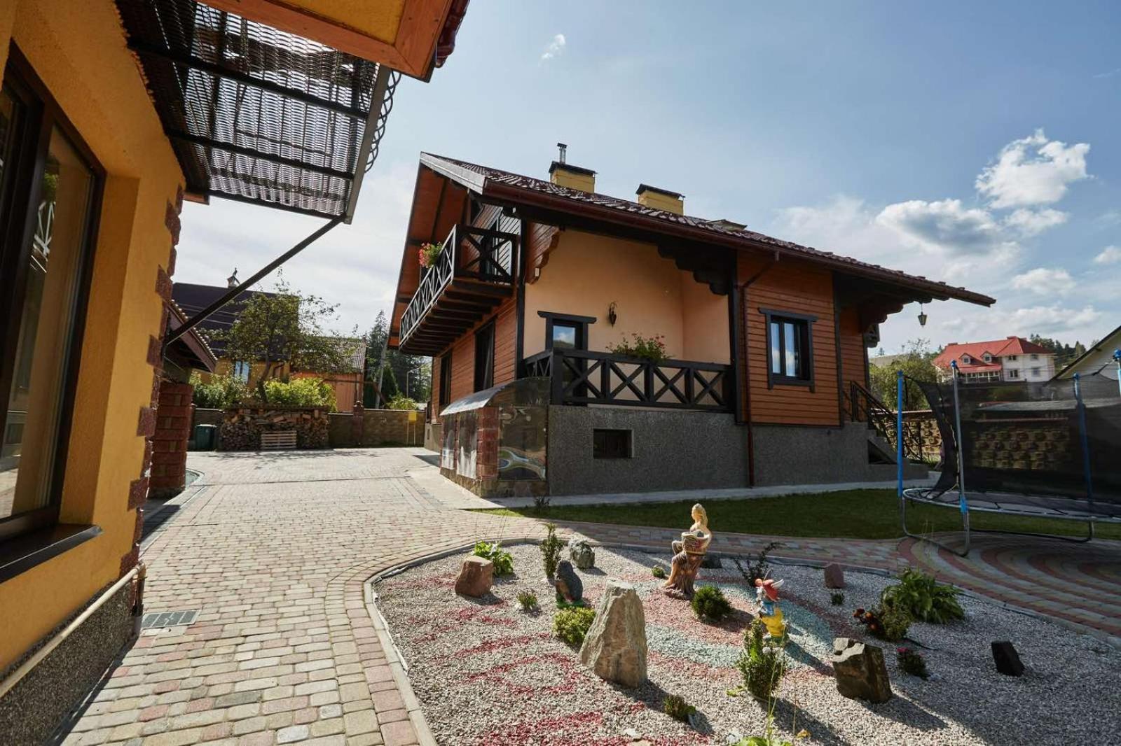 Three-Bedroom Villa photo 1