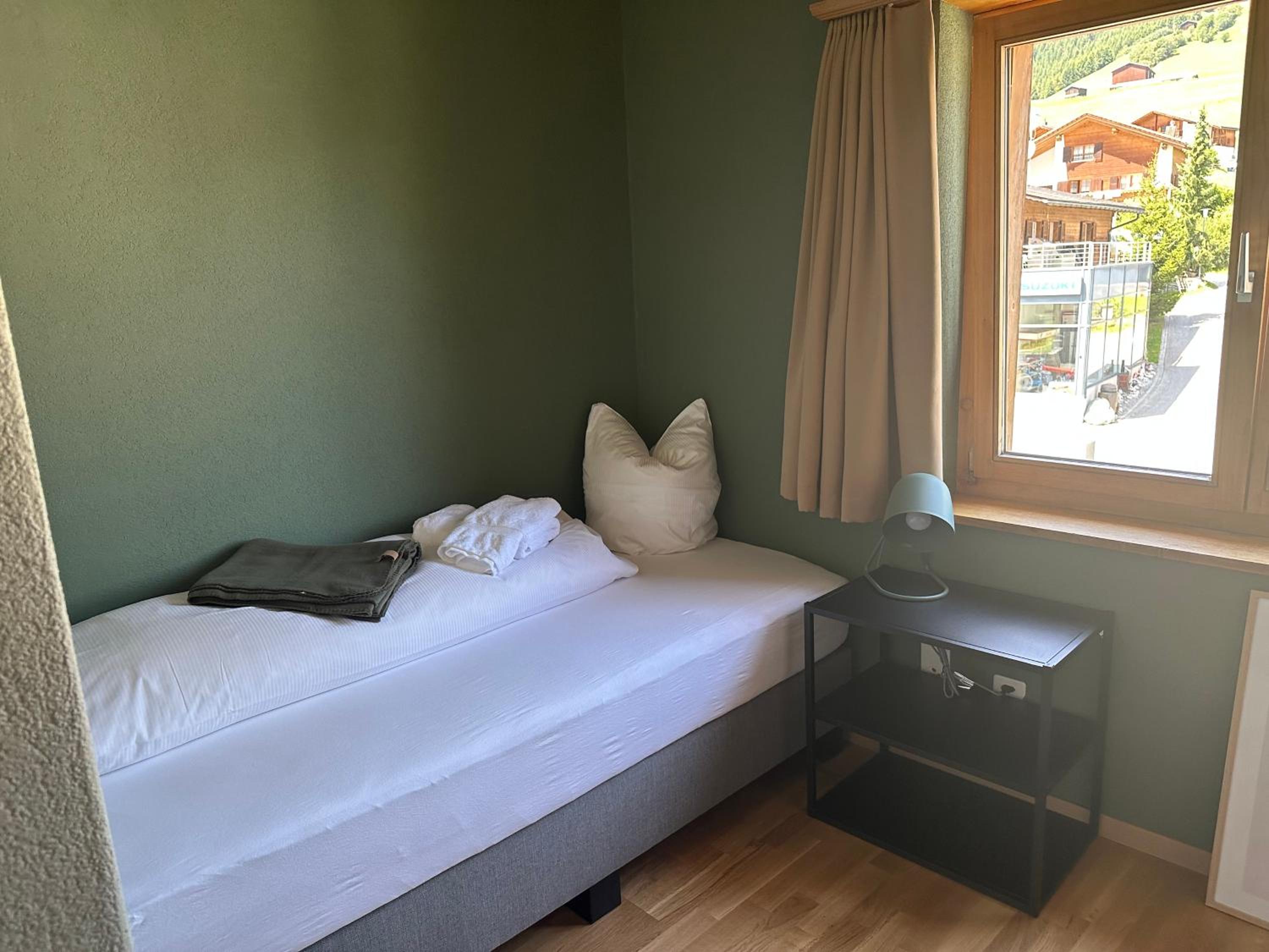 Single Room with Bathroom photo 1