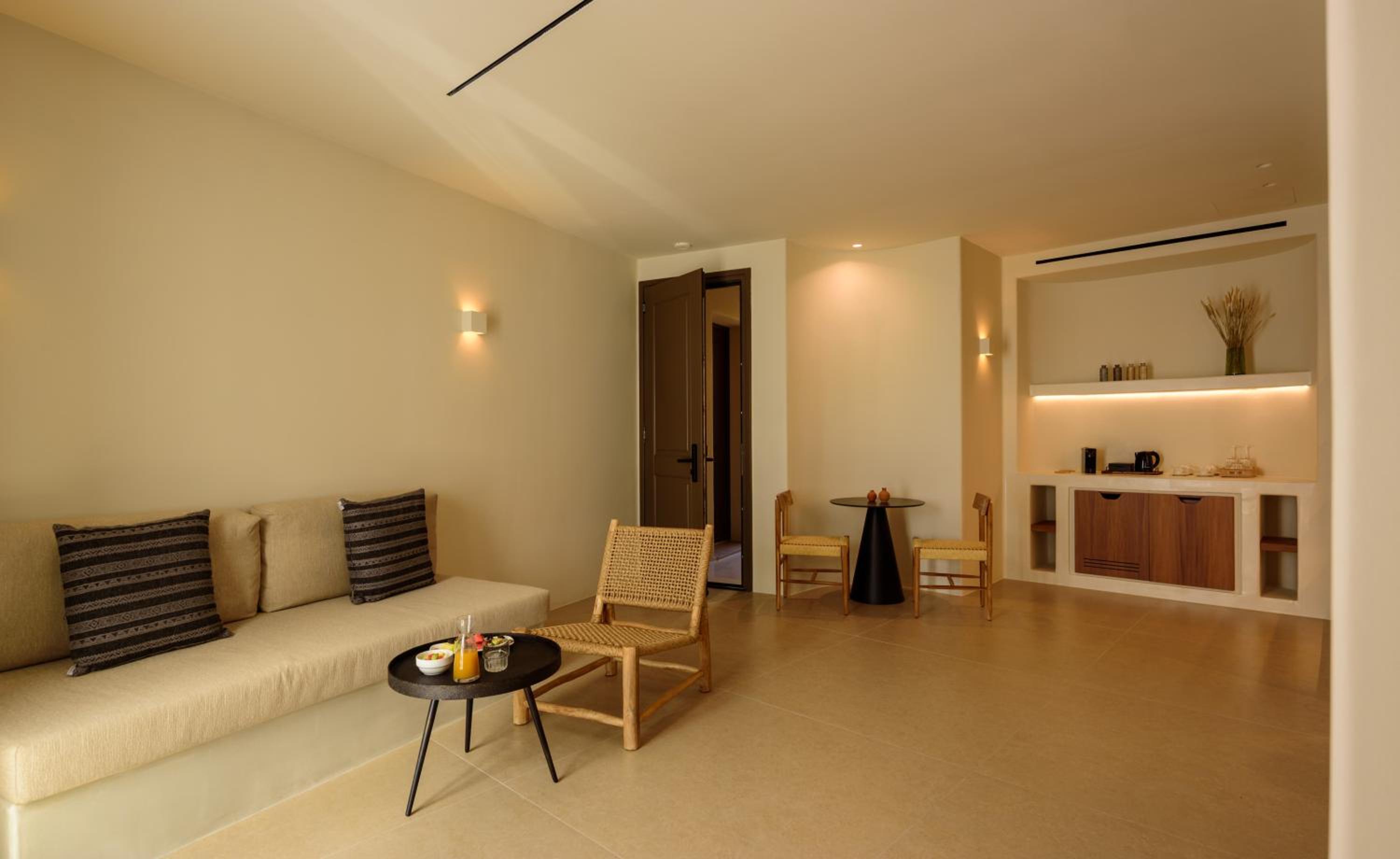  Senior Suite with Heated Pool and Sea View - Photo 26