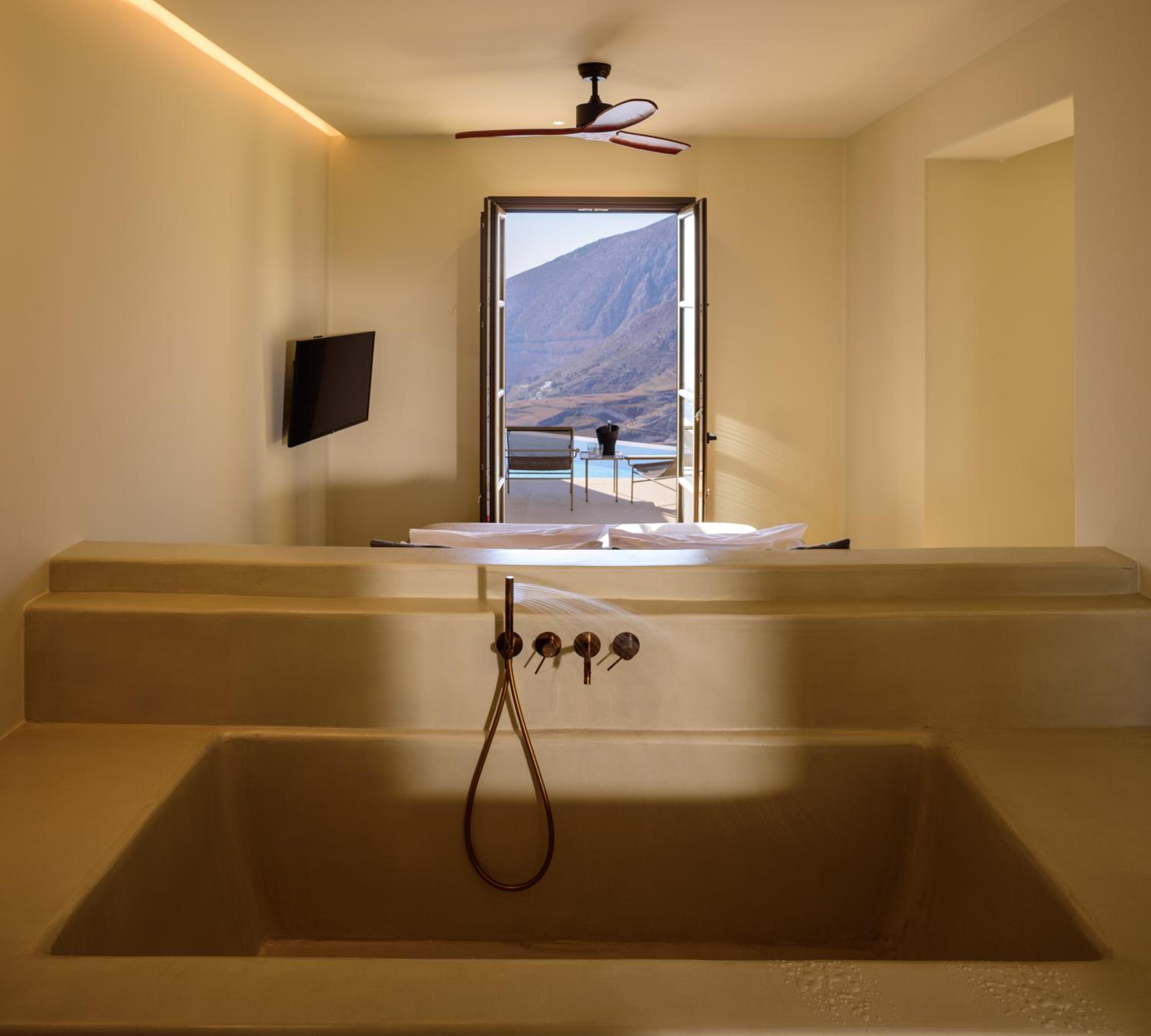  Senior Suite with Heated Pool and Sea View - Photo 27