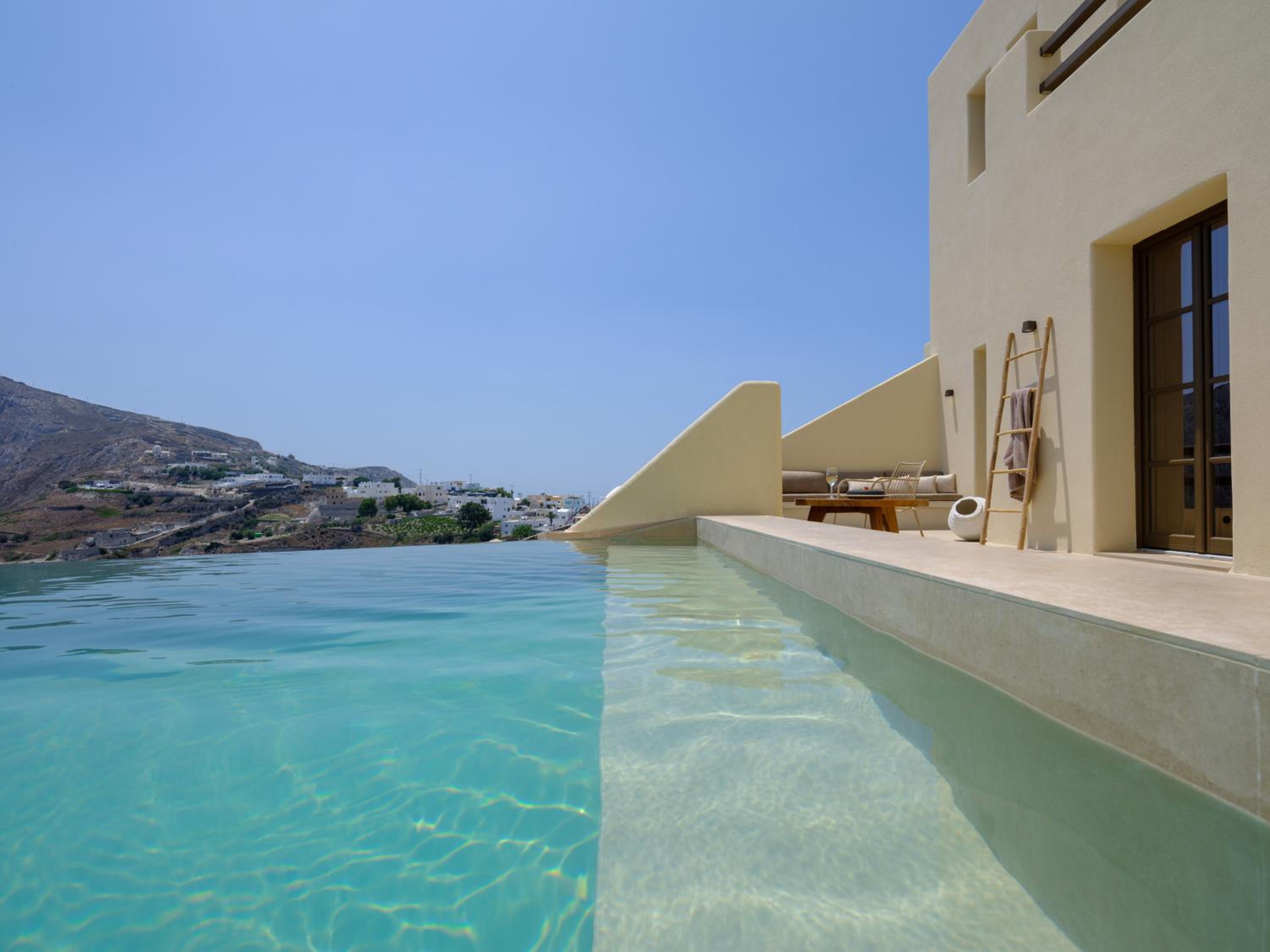  Senior Suite with Heated Pool and Sea View - Photo 10