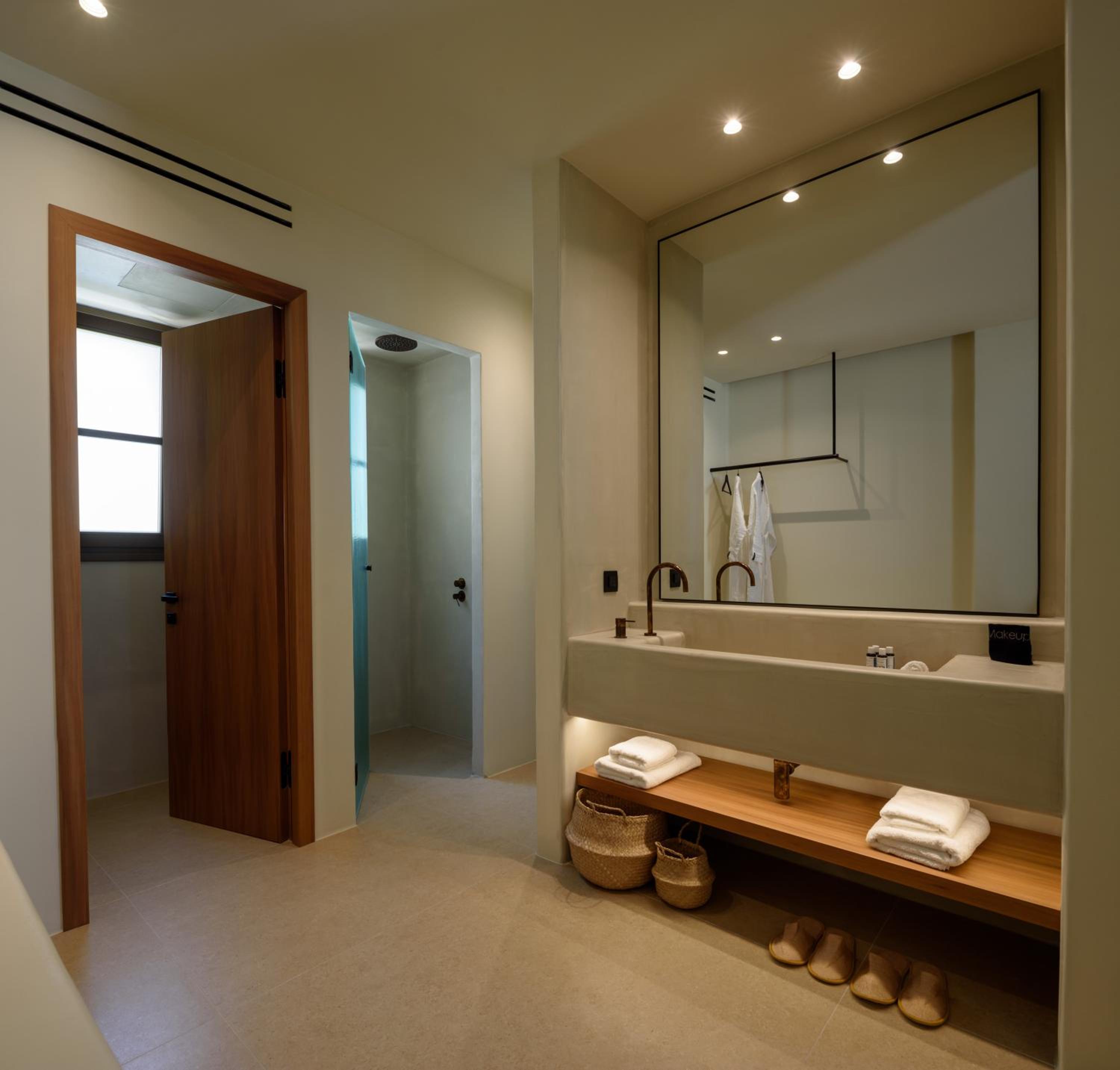  Senior Suite with Heated Pool and Sea View - Photo 24