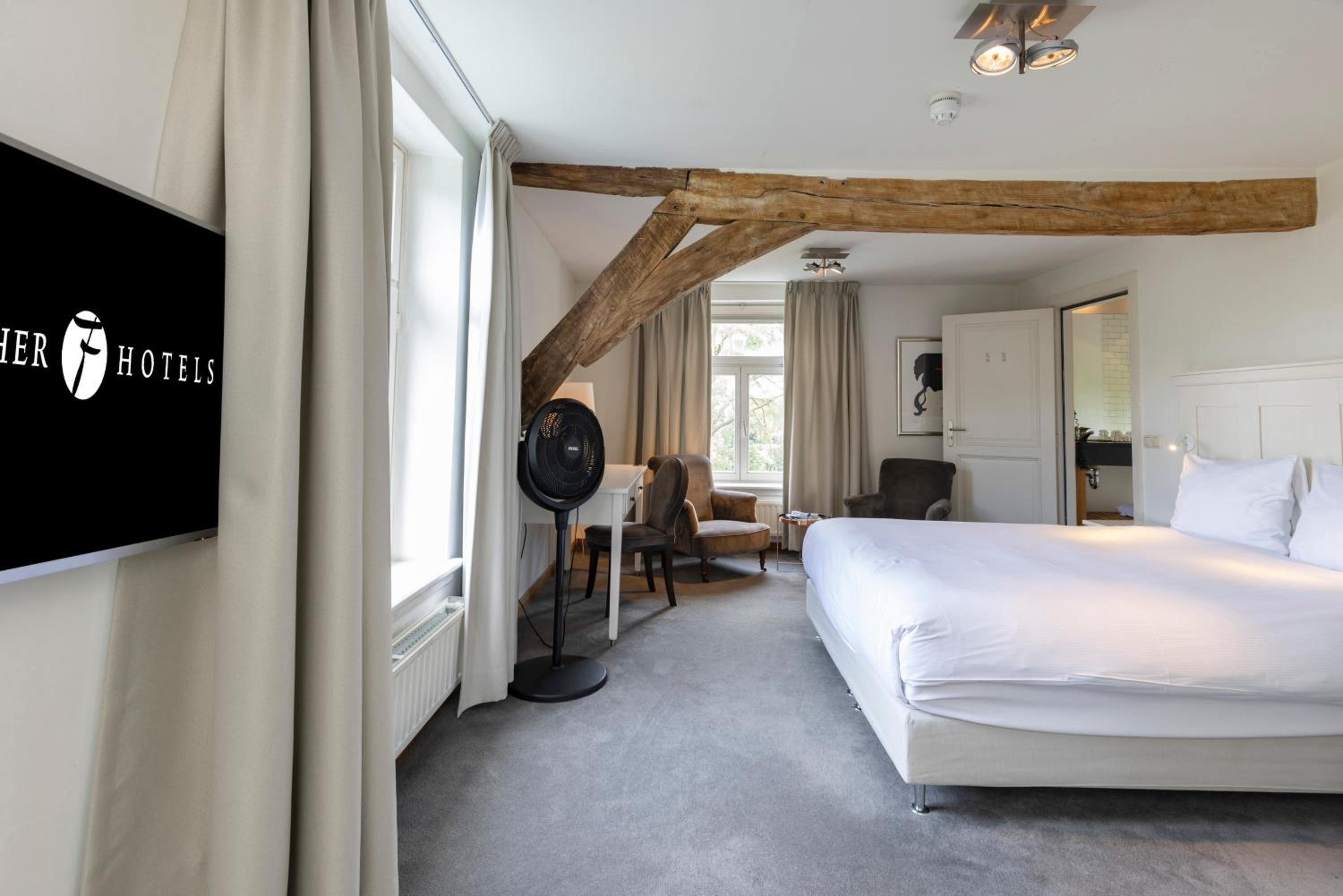 Double Room - Photo 2