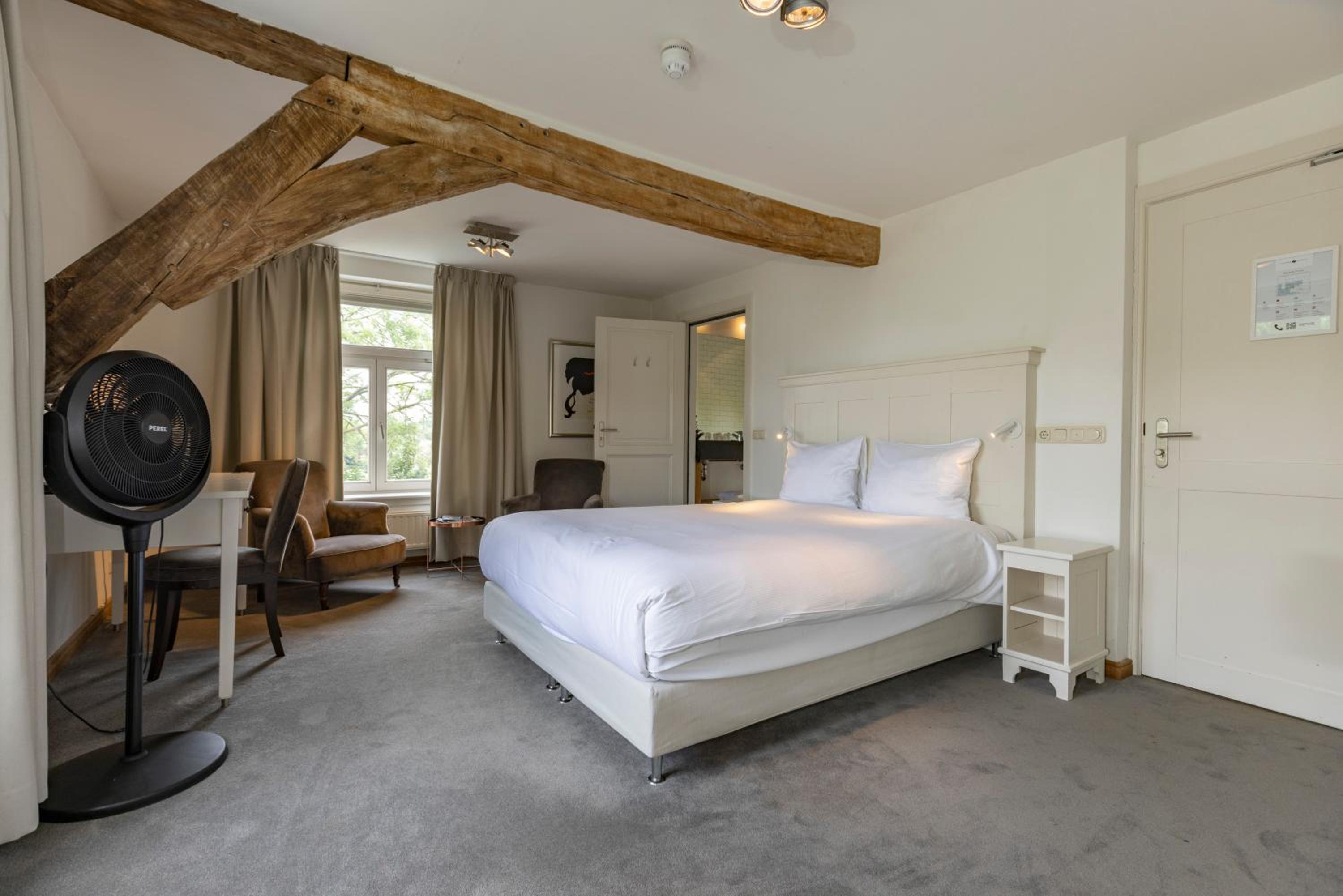 Deluxe Double Room - Photo 5