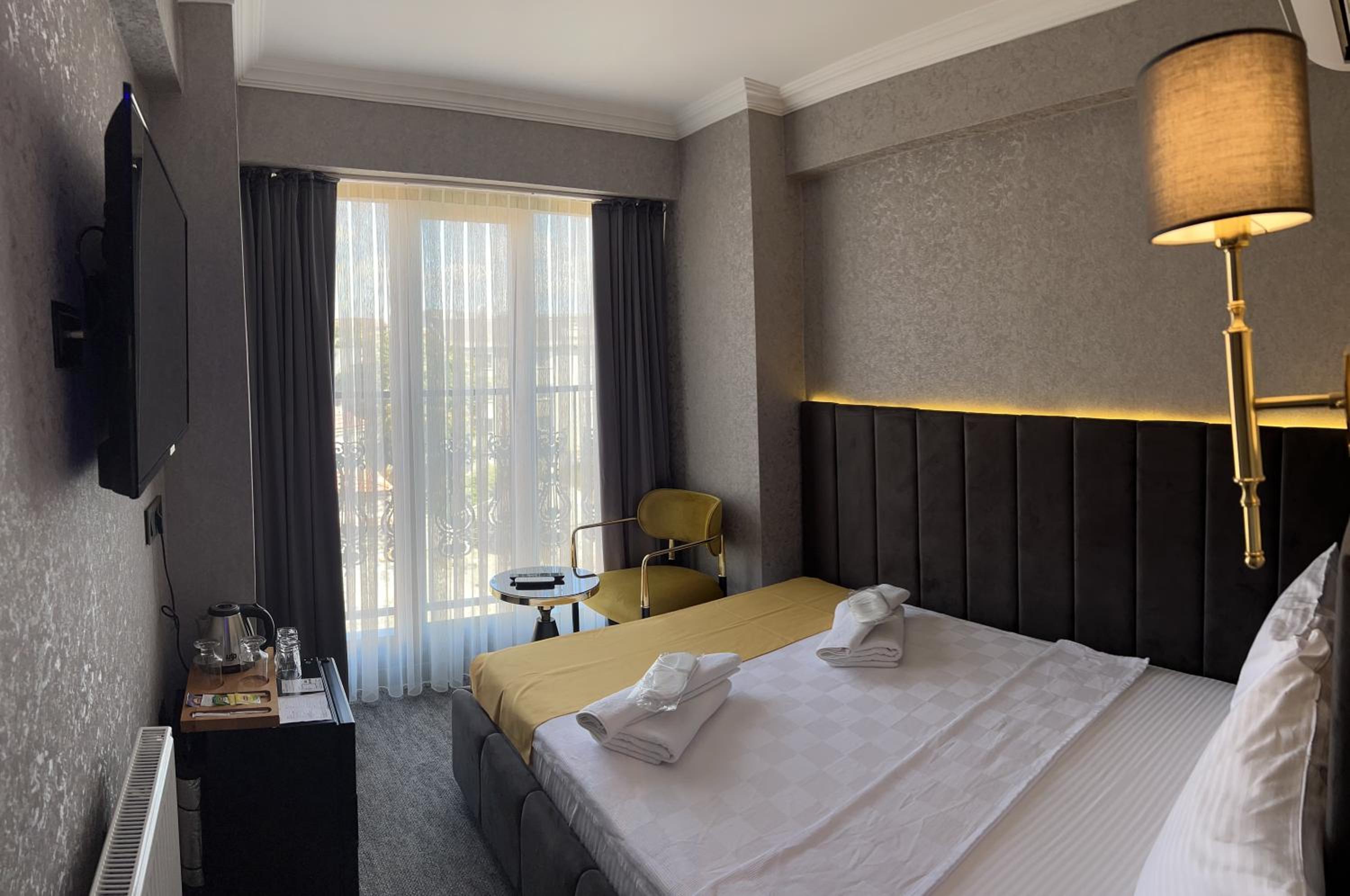 Economy Double Room photo 2