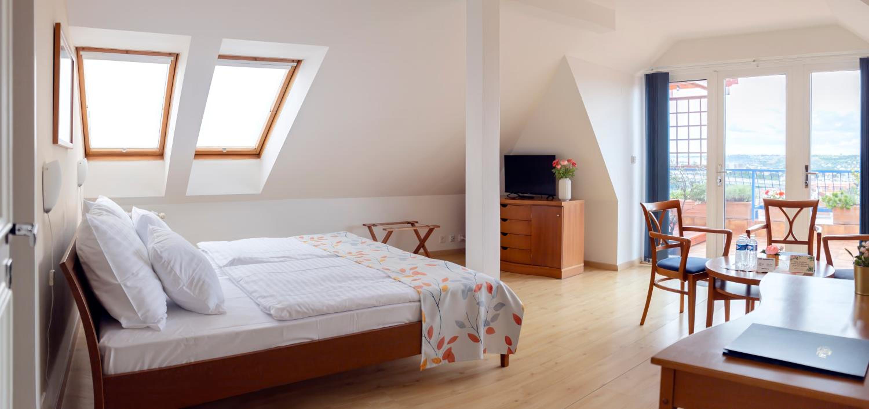 Two-Bedroom Apartment with Terrace