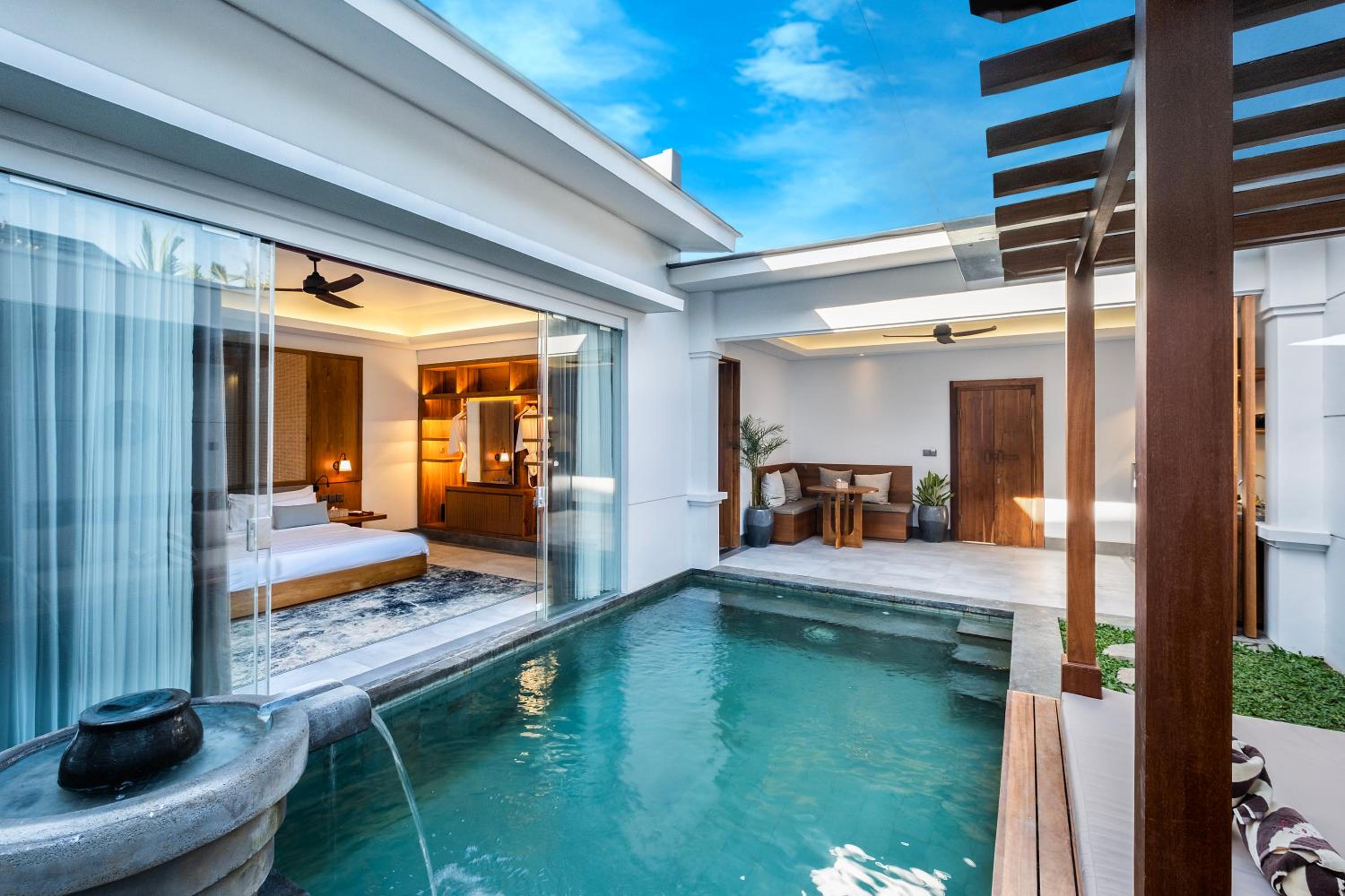 Grand One-Bedroom Pool Villa - Photo 1