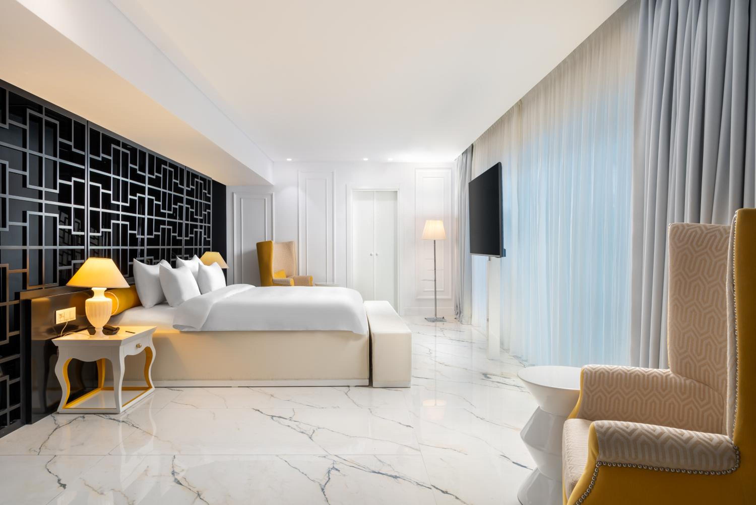 Presidential King Suite photo 1