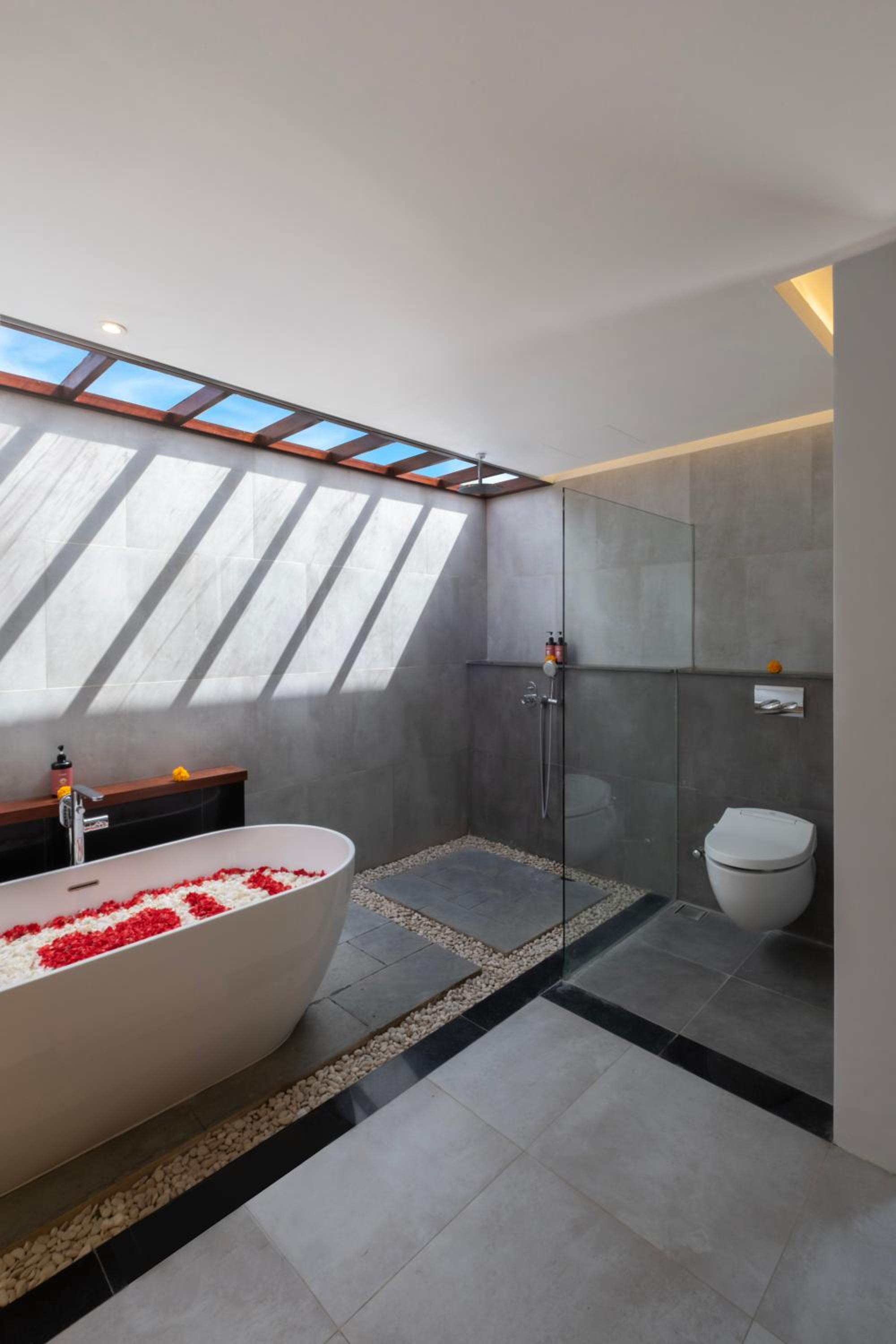 Grand One-Bedroom Pool Villa - Photo 5