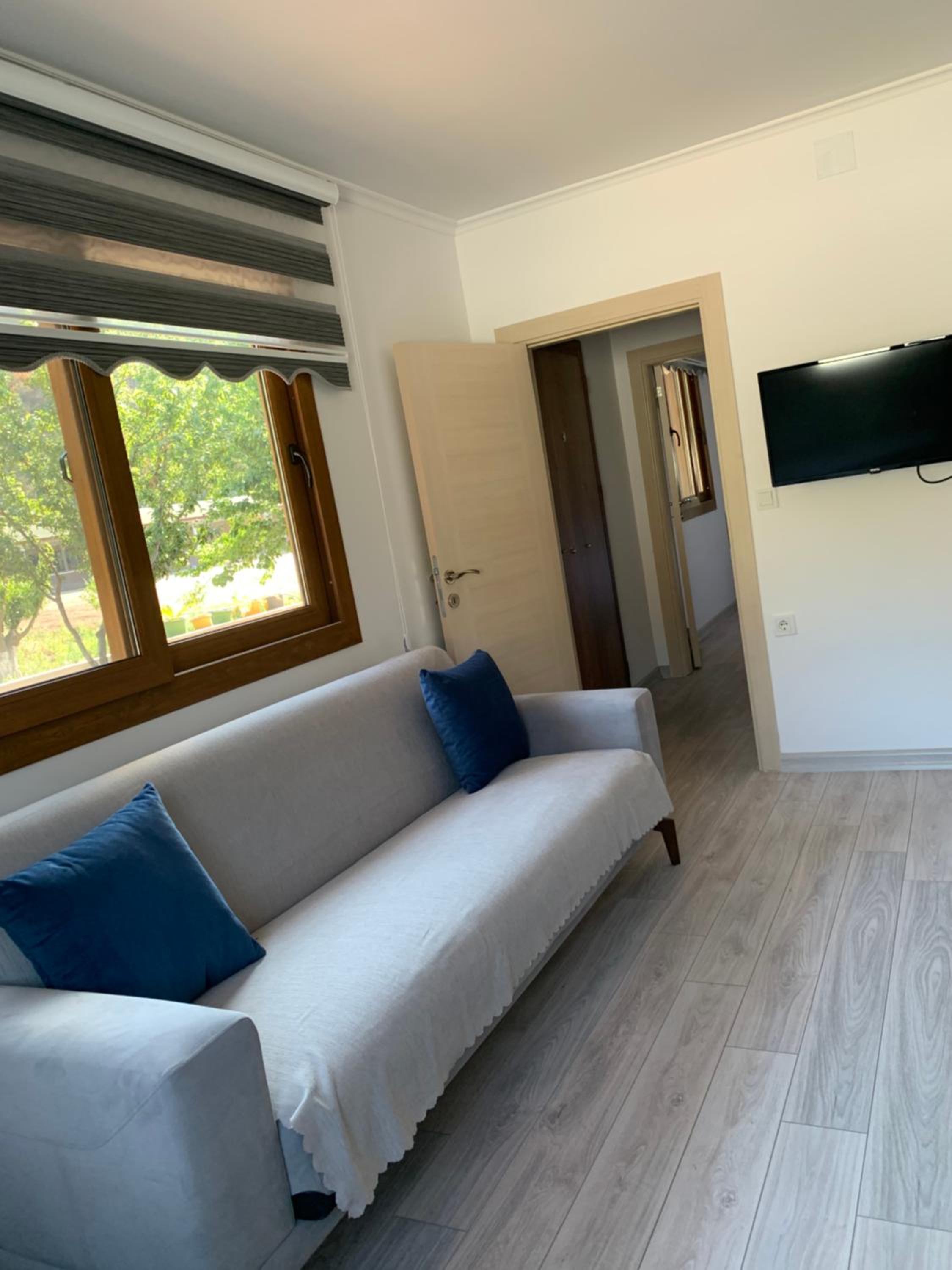One-Bedroom Bungalow
