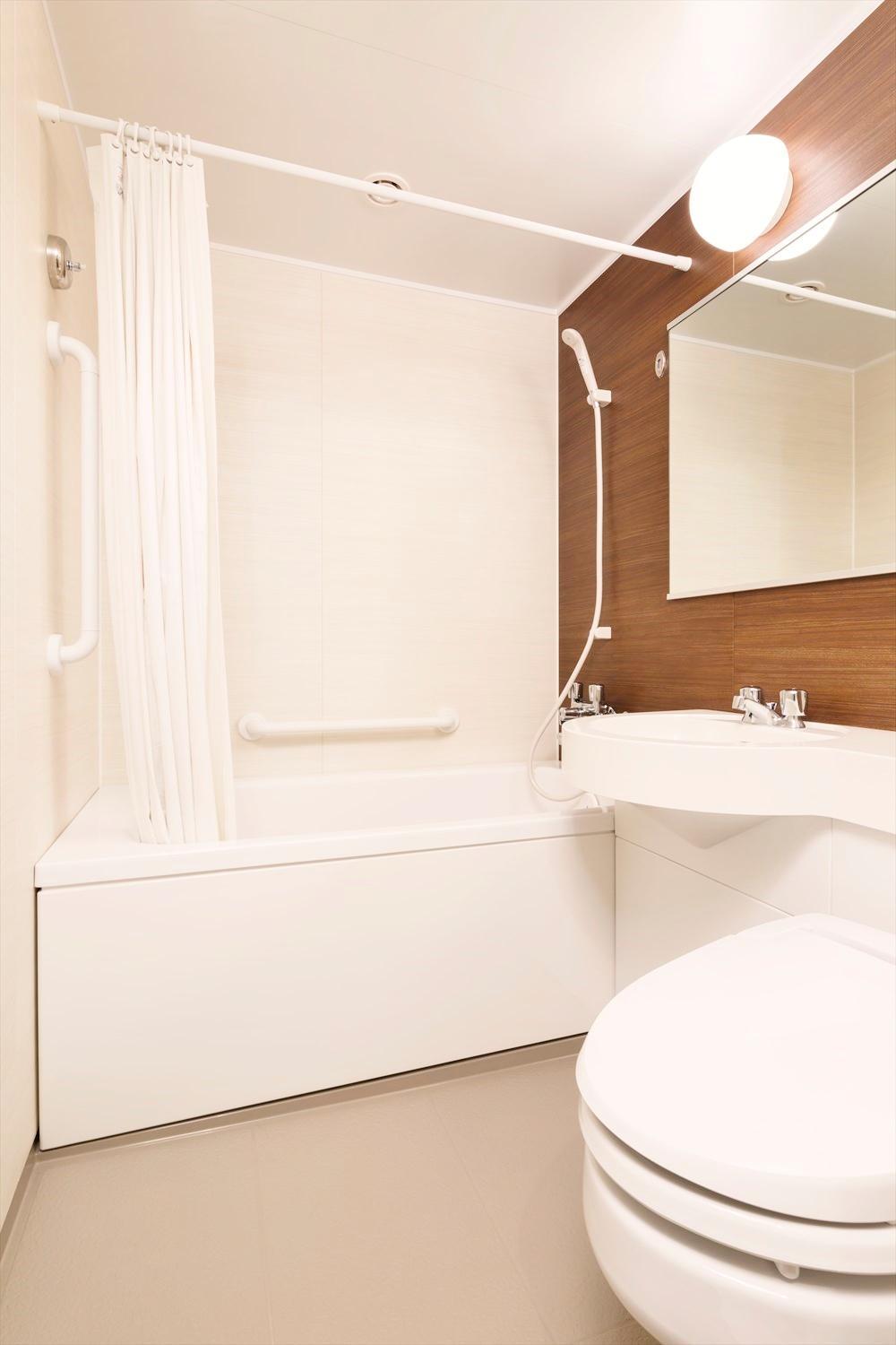 Queen Suite with Kitchen - Non-Smoking - Photo 5
