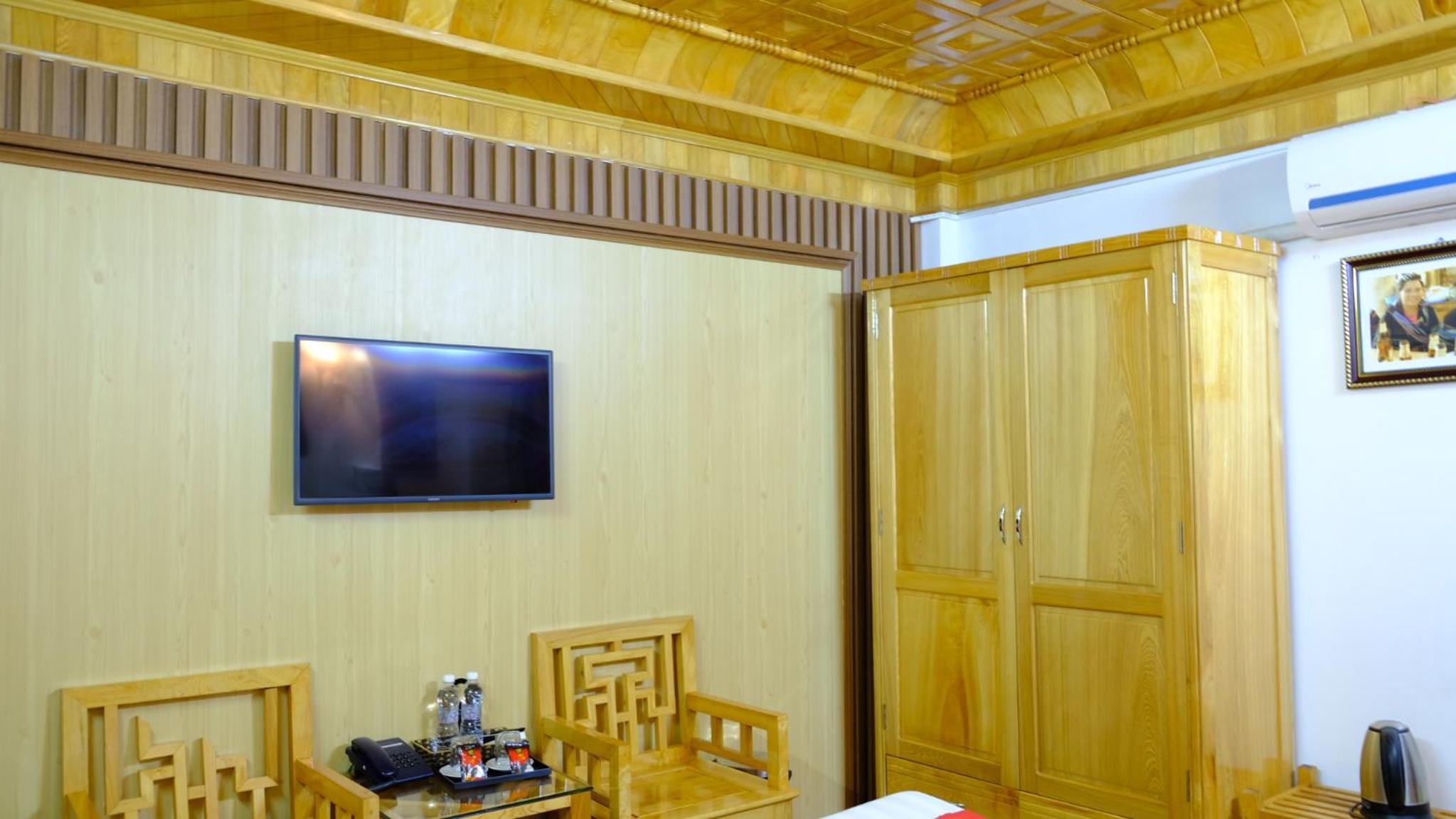 Double or Twin Room with Private Bathroom photo 2