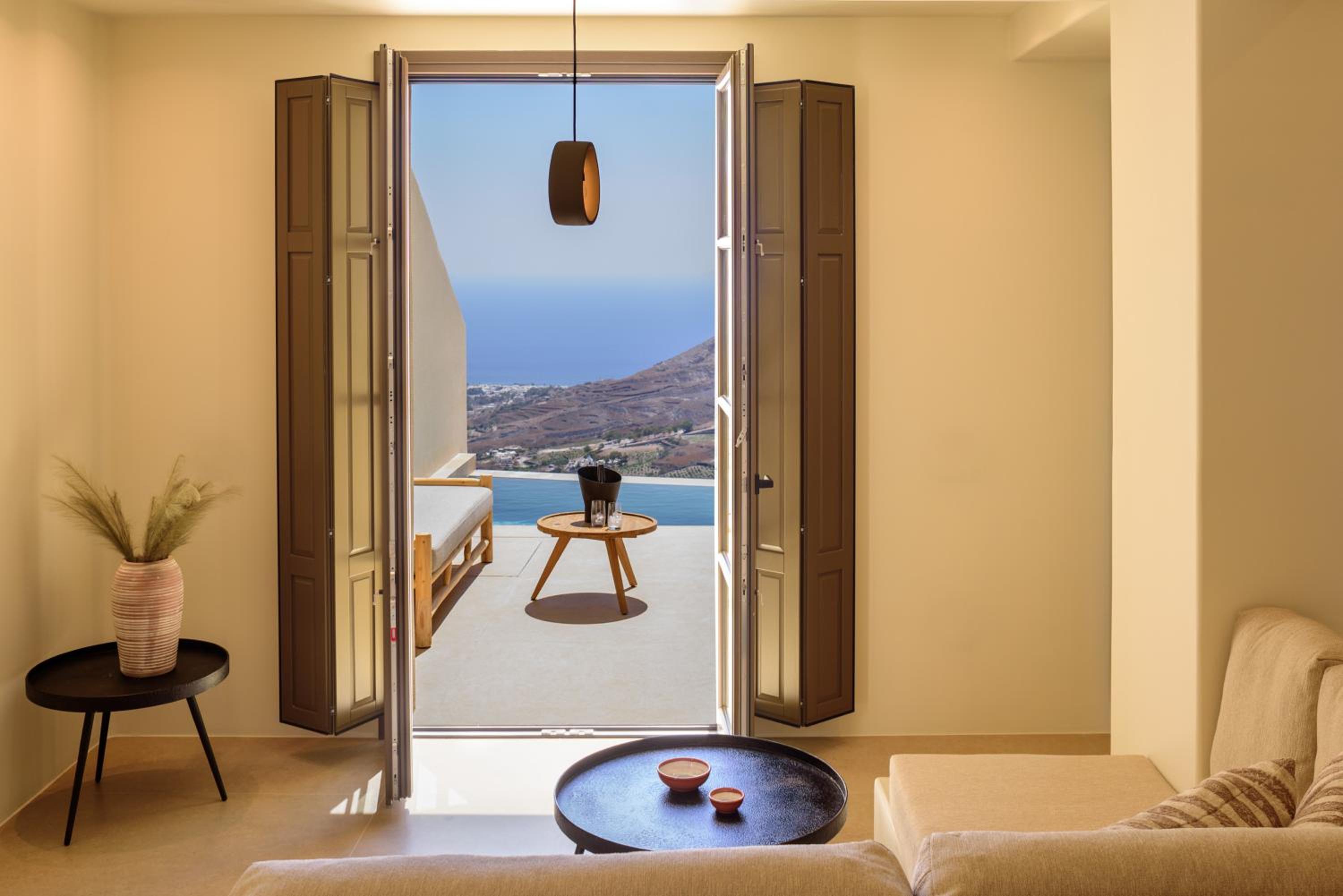  Superior Suite with Heated Pool and Sea View - Photo 26