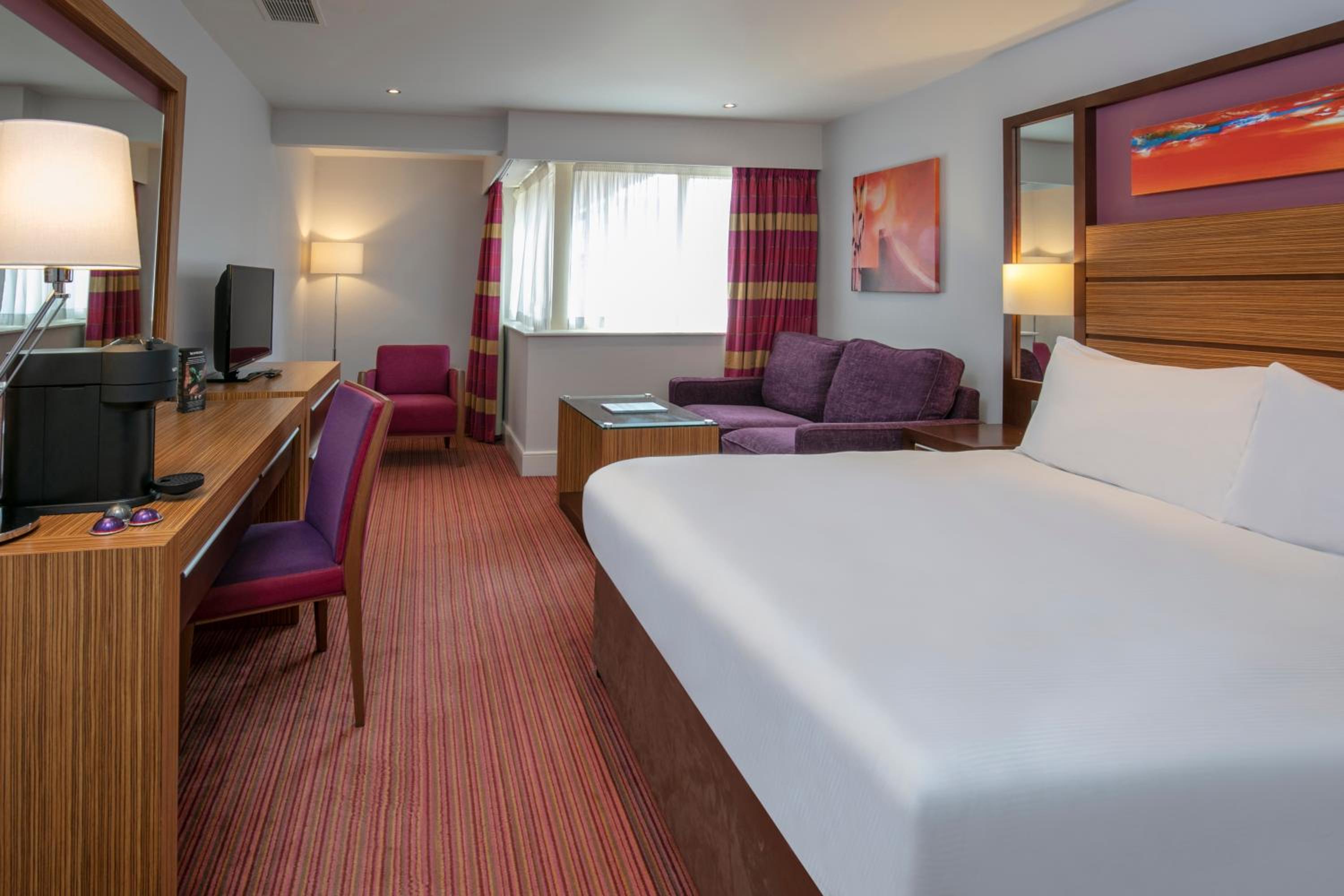 Superior King Room - Photo 1