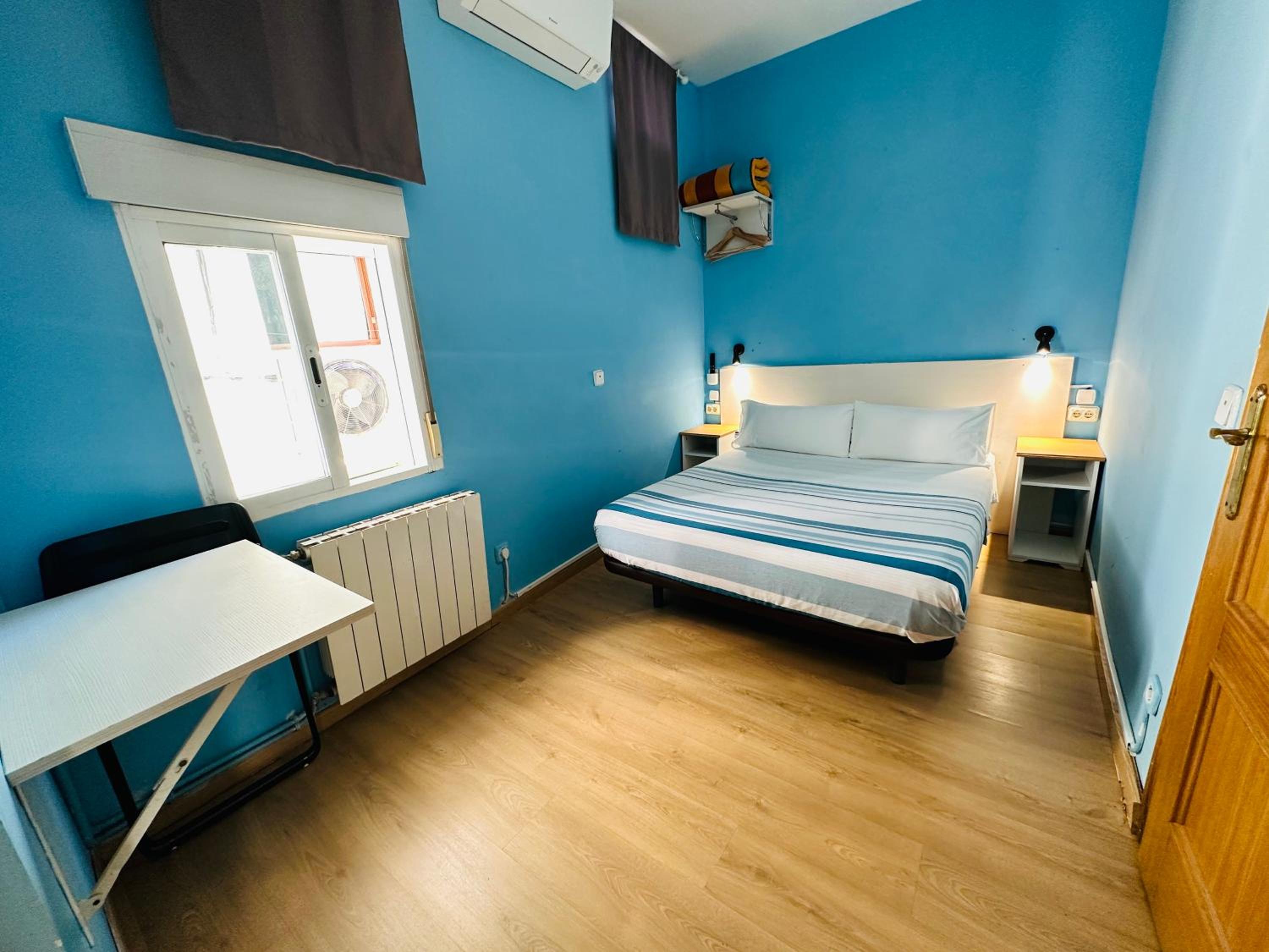 Habitación Doble con Baño Privado