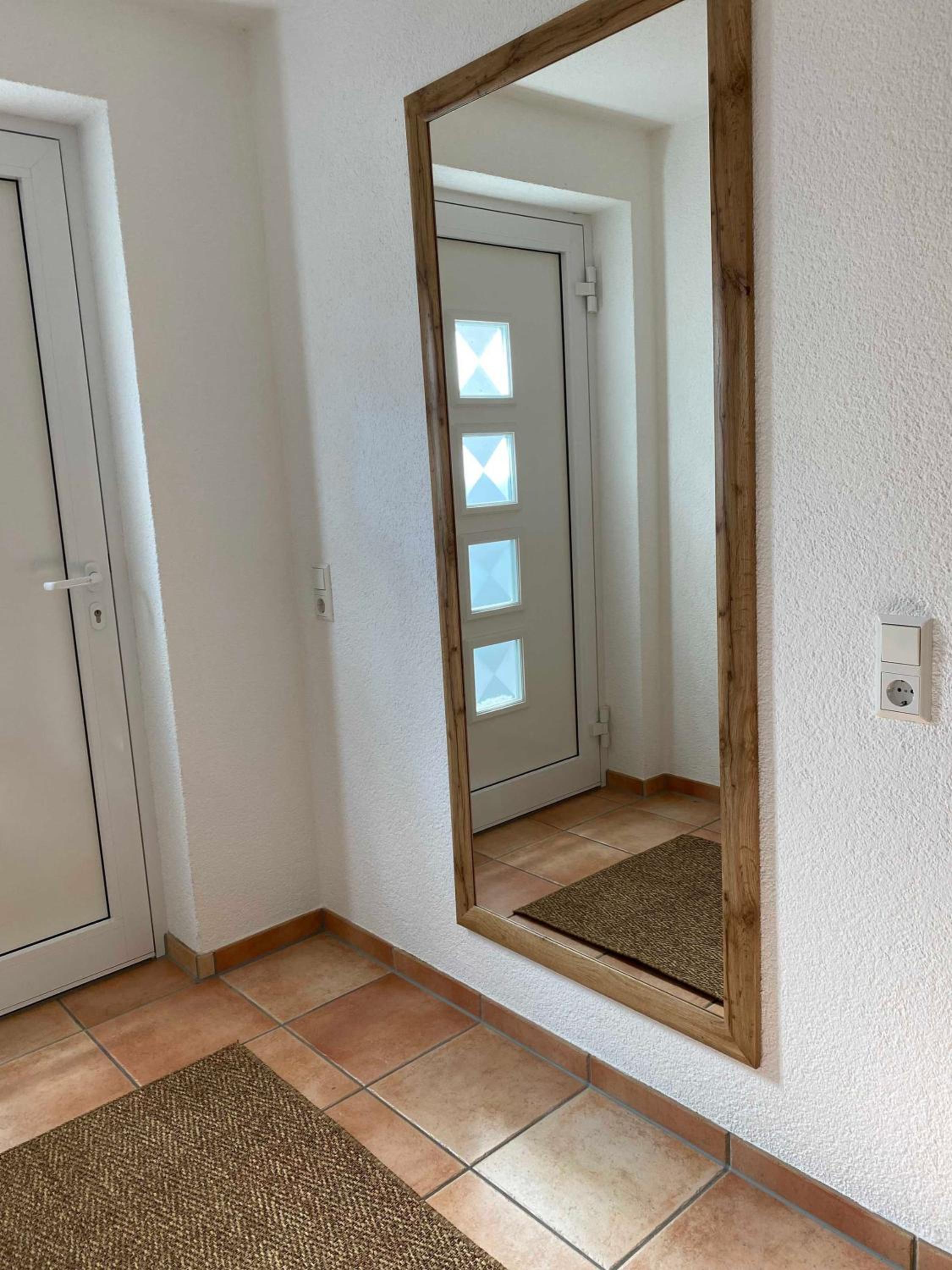 Two-Bedroom Apartment with Shower  photo 3
