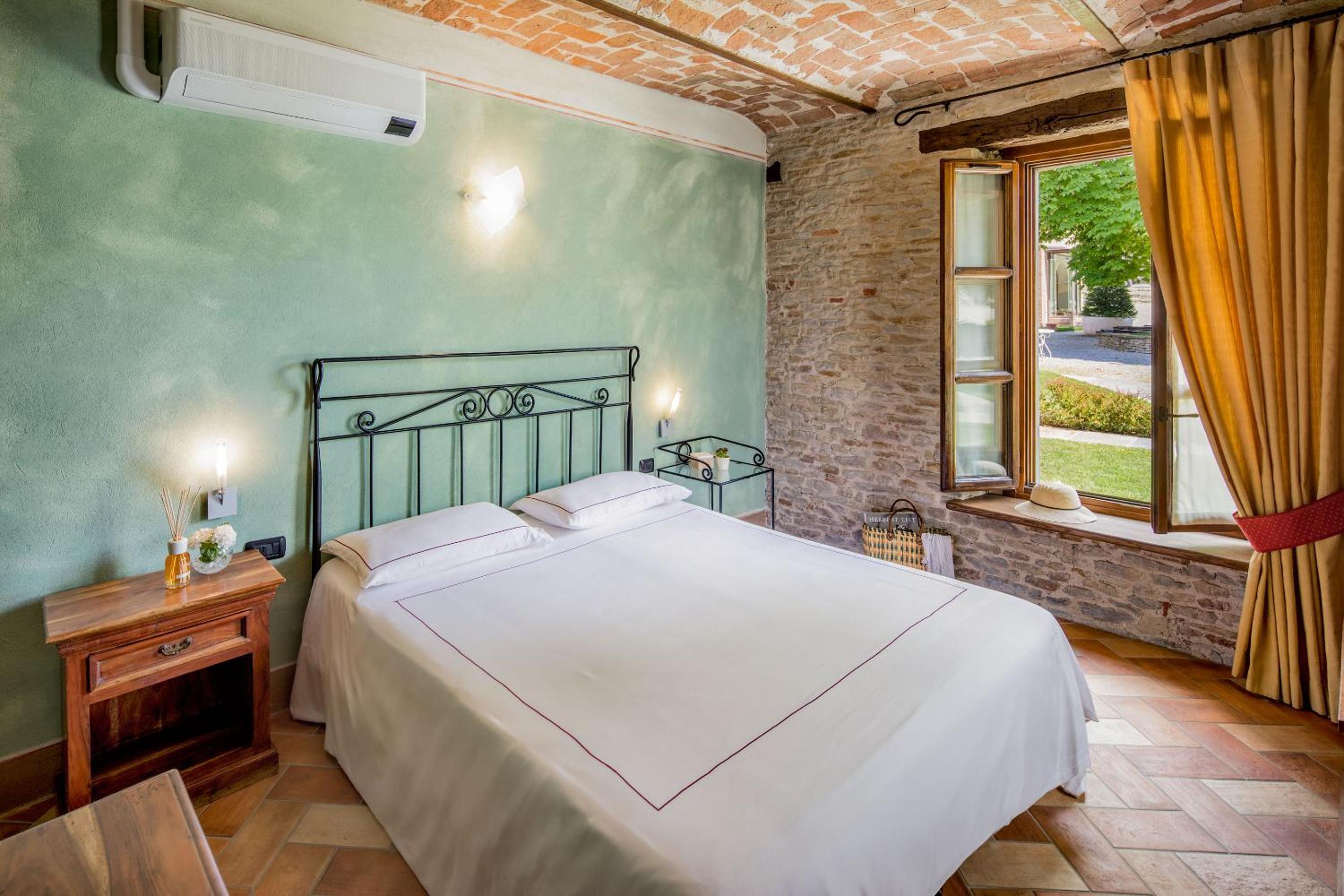 Classic Double Room